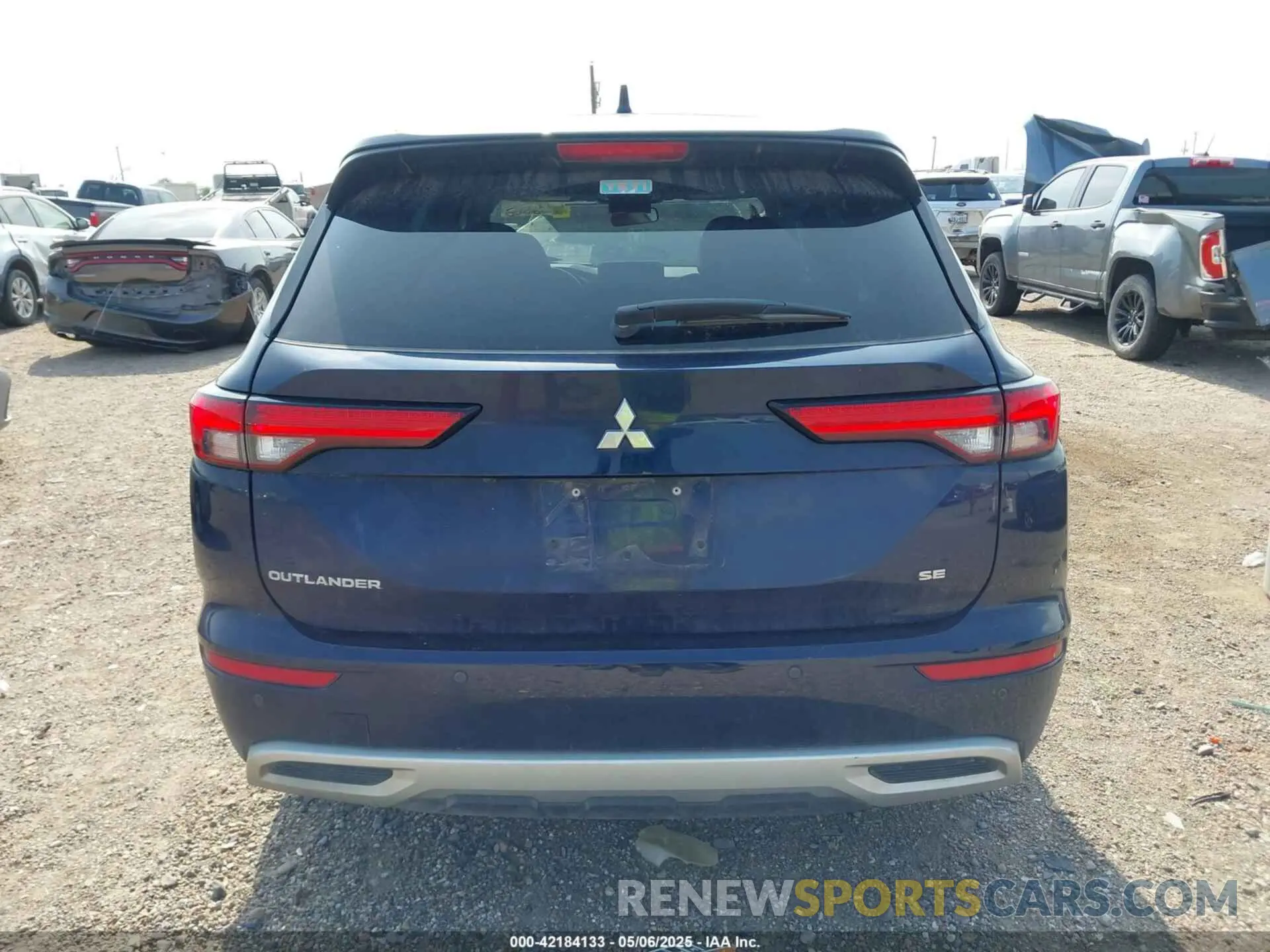 16 fotografías del automóvil dañado JA4J3UA81PZ022614 MITSUBISHI OUTLANDER 2023