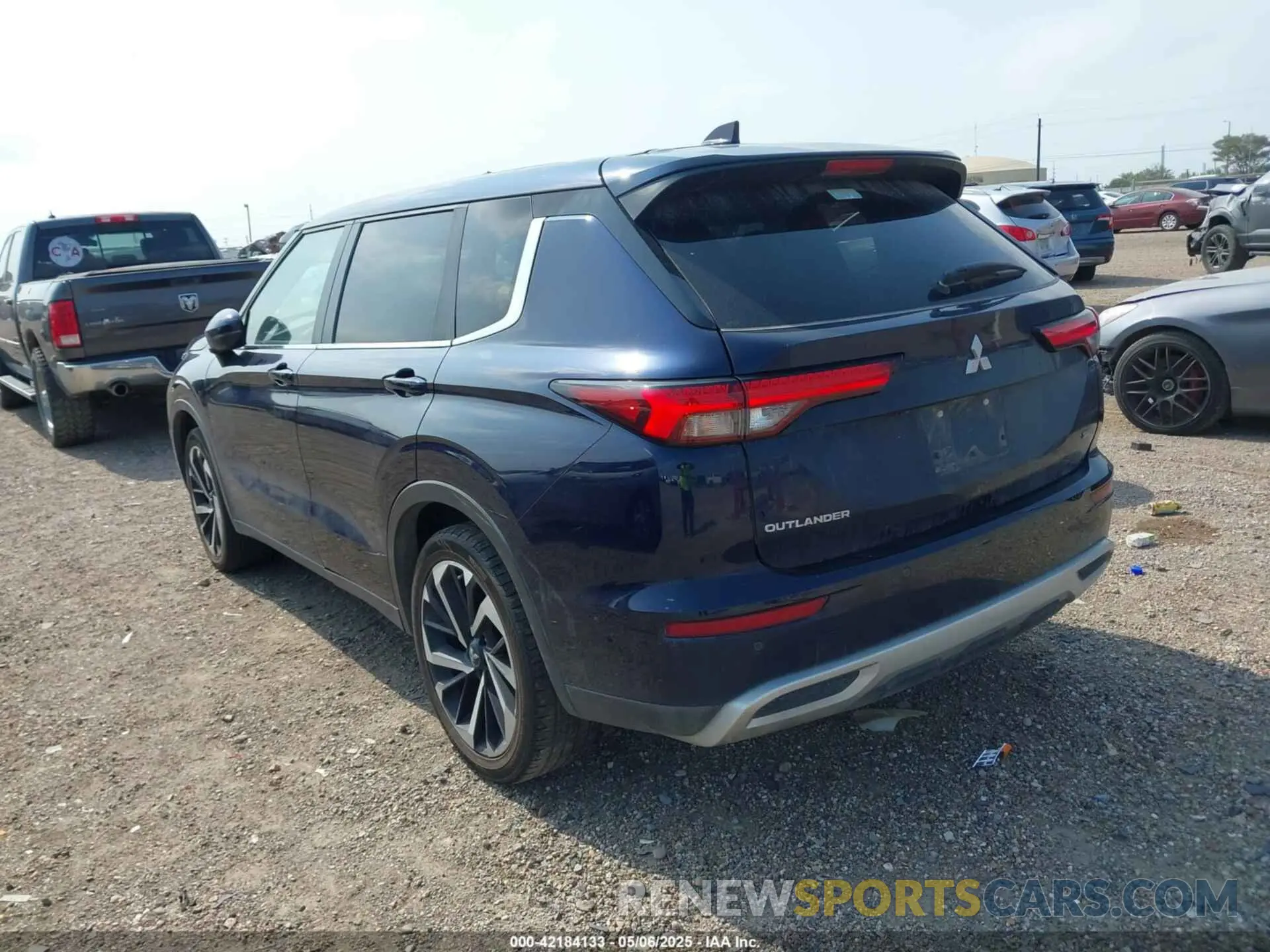 3 fotografías del automóvil dañado JA4J3UA81PZ022614 MITSUBISHI OUTLANDER 2023