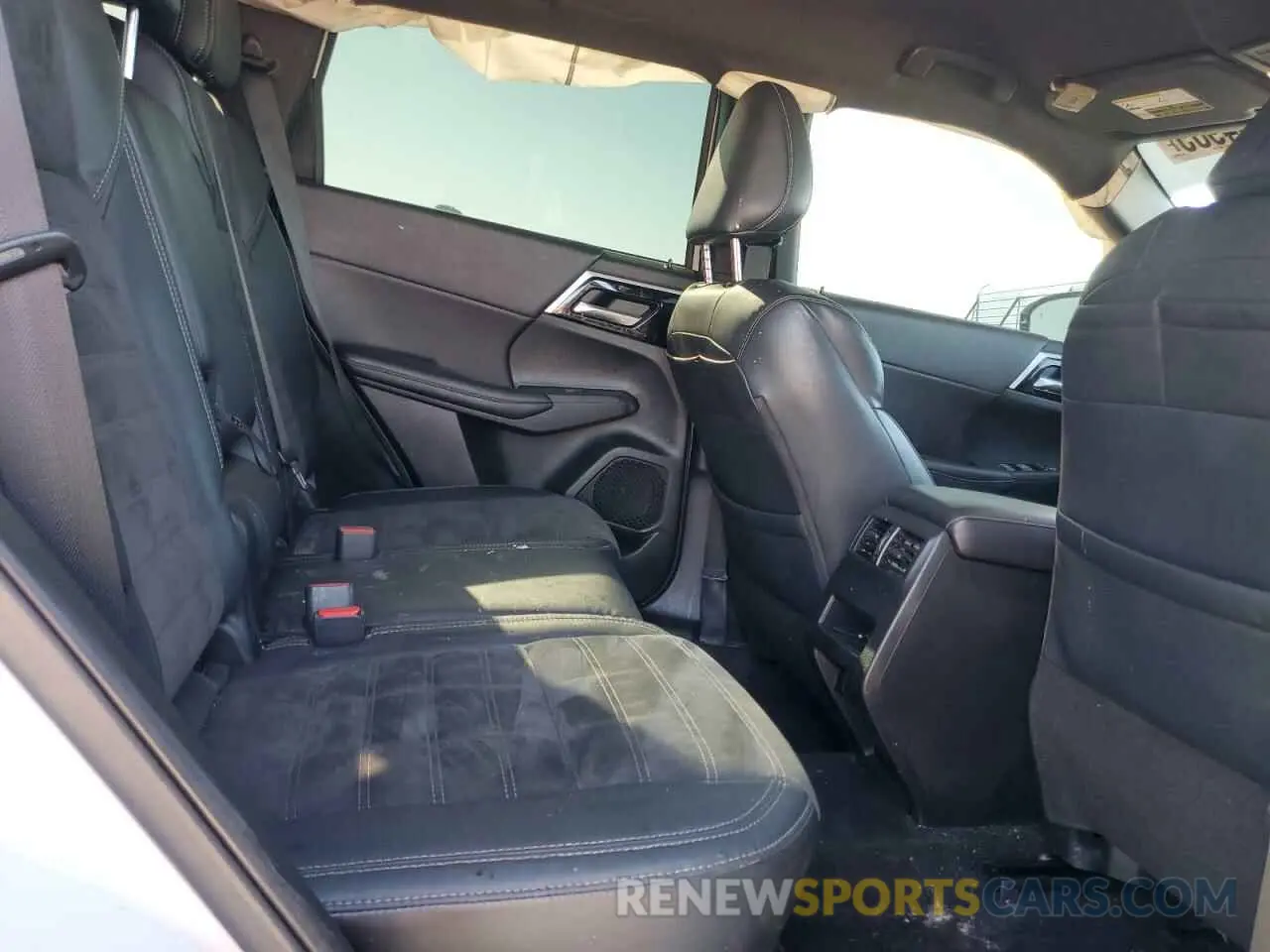 12 fotografías del automóvil dañado JA4J3UA81PZ042409 MITSUBISHI OUTLANDER 2023