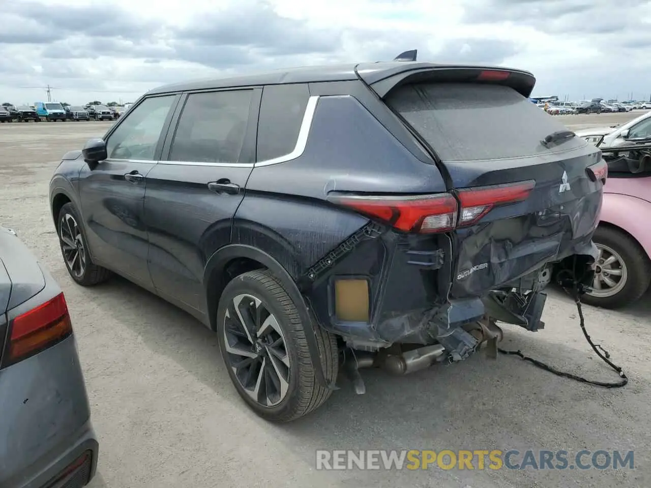 2 fotografías del automóvil dañado JA4J3UA81PZ058559 MITSUBISHI OUTLANDER 2023
