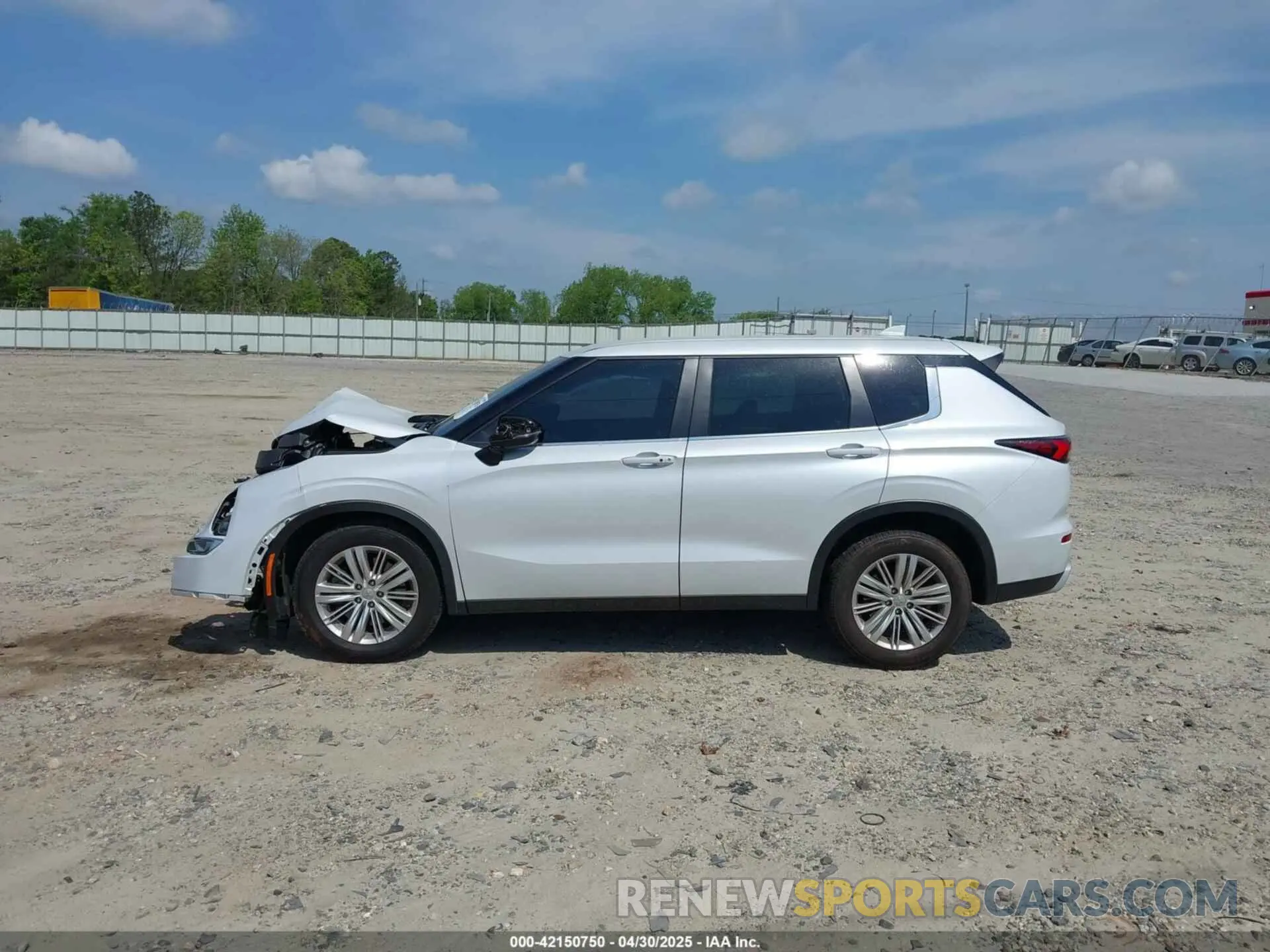 15 fotografías del automóvil dañado JA4J3UA82PZ025246 MITSUBISHI OUTLANDER 2023