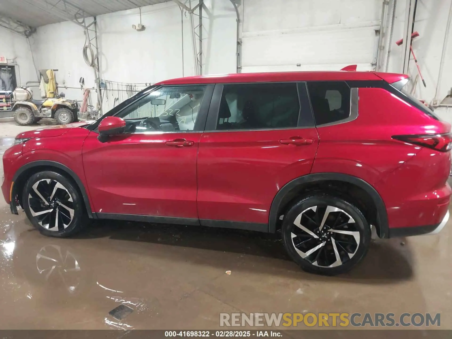 14 fotografías del automóvil dañado JA4J3UA84PZ031579 MITSUBISHI OUTLANDER 2023