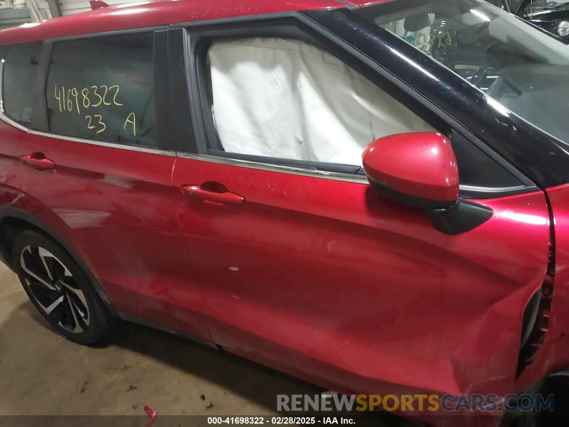 17 fotografías del automóvil dañado JA4J3UA84PZ031579 MITSUBISHI OUTLANDER 2023