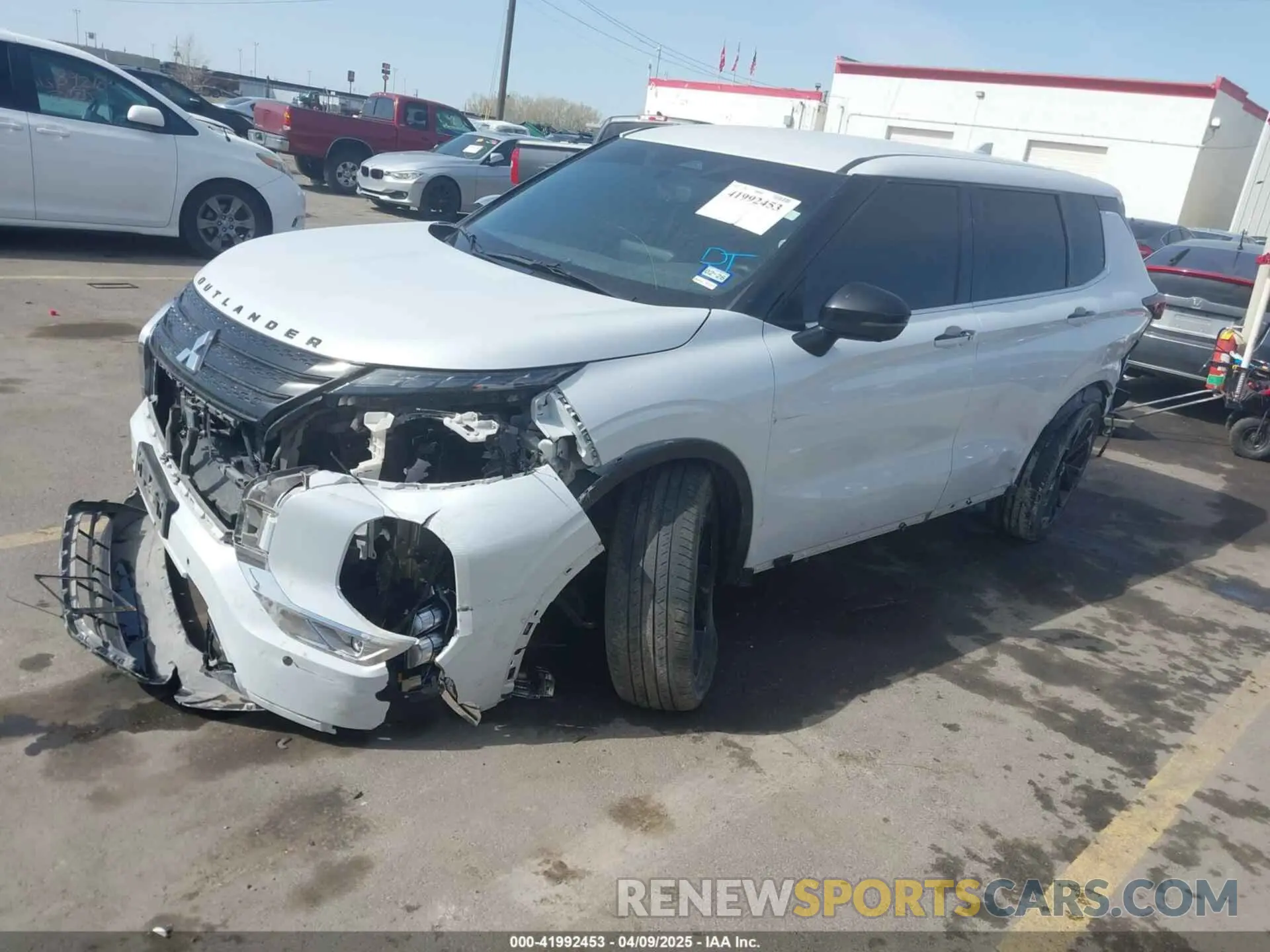 2 fotografías del automóvil dañado JA4J3UA85PZ023796 MITSUBISHI OUTLANDER 2023