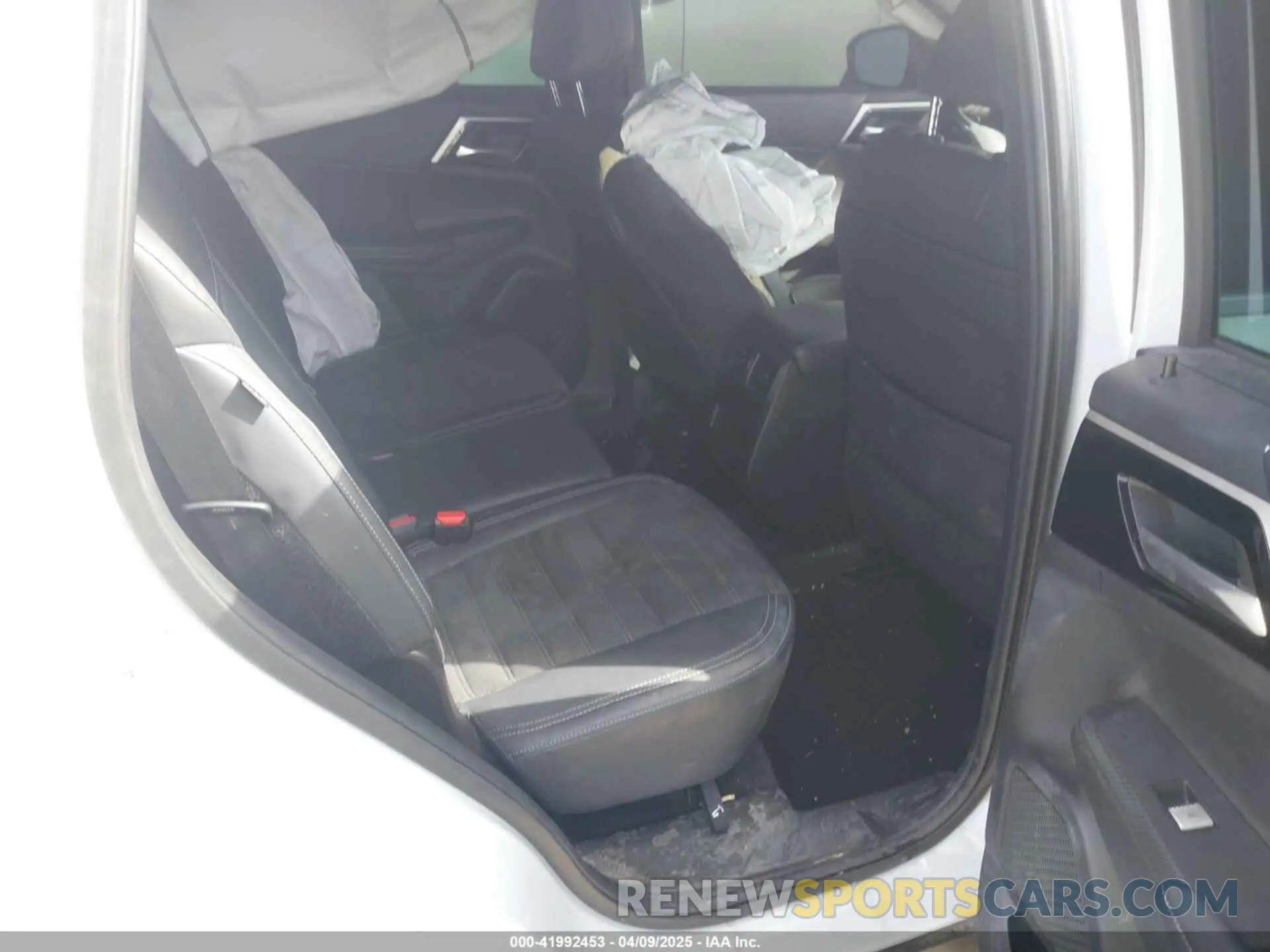 8 fotografías del automóvil dañado JA4J3UA85PZ023796 MITSUBISHI OUTLANDER 2023