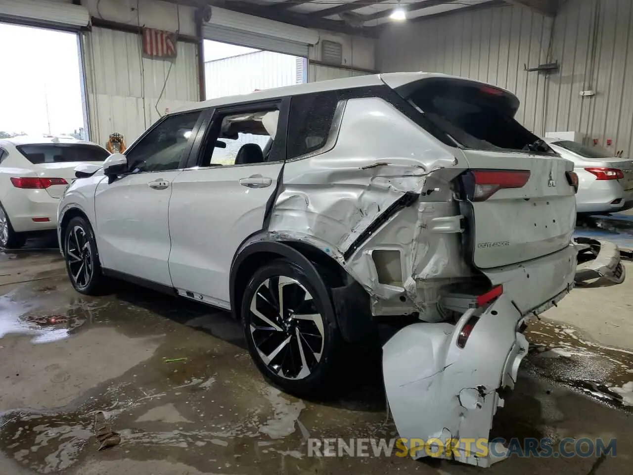 2 fotografías del automóvil dañado JA4J3UA85PZ024107 MITSUBISHI OUTLANDER 2023