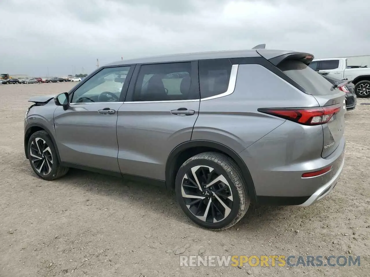 2 fotografías del automóvil dañado JA4J3UA85PZ050805 MITSUBISHI OUTLANDER 2023