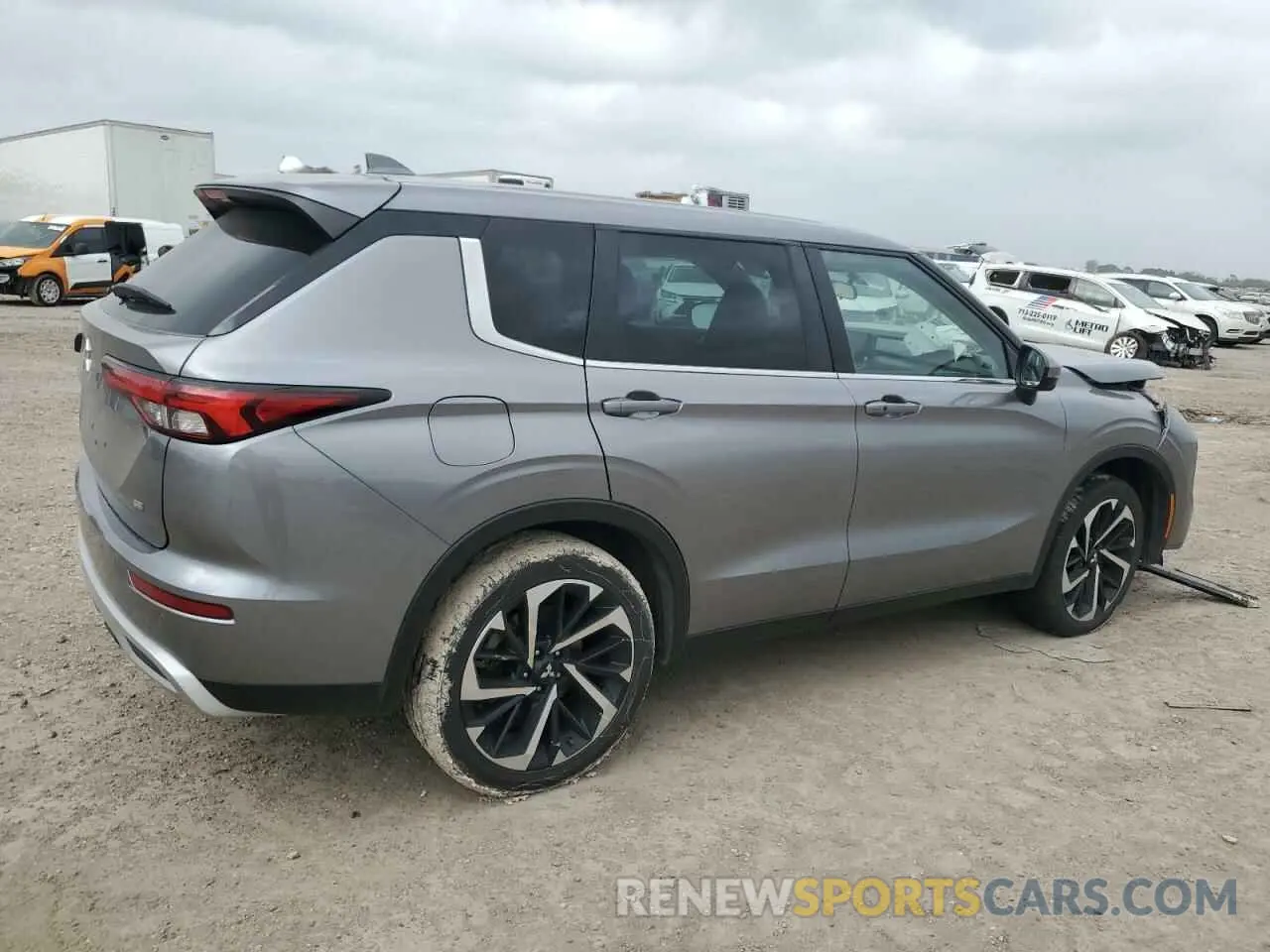 3 fotografías del automóvil dañado JA4J3UA85PZ050805 MITSUBISHI OUTLANDER 2023