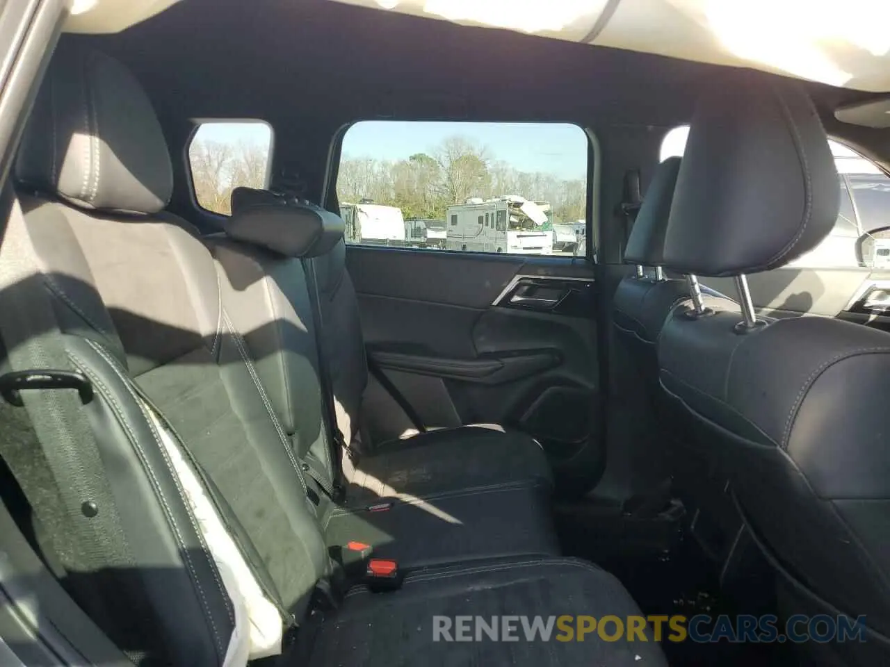 10 fotografías del automóvil dañado JA4J3UA87PZ024531 MITSUBISHI OUTLANDER 2023