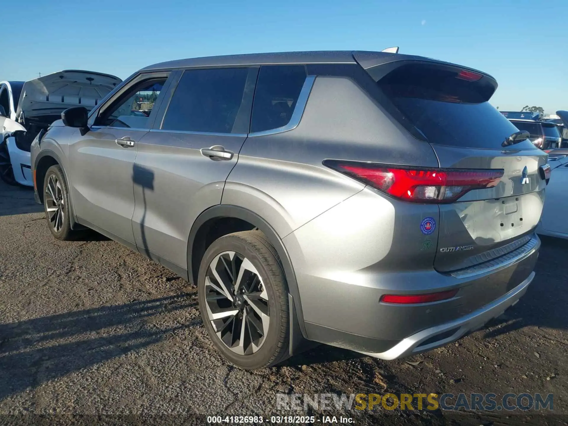 3 fotografías del automóvil dañado JA4J3UA87PZ050286 MITSUBISHI OUTLANDER 2023