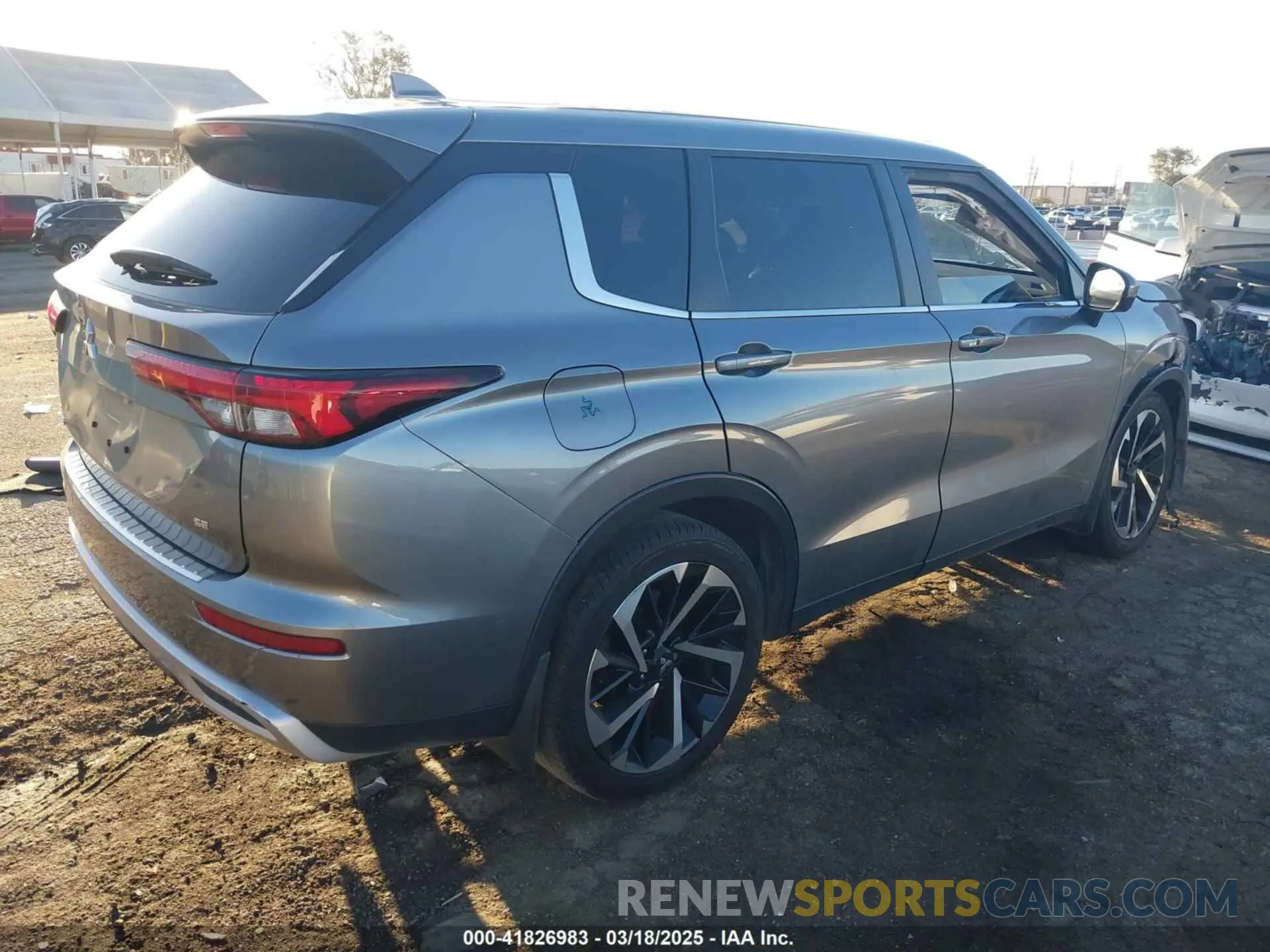 4 fotografías del automóvil dañado JA4J3UA87PZ050286 MITSUBISHI OUTLANDER 2023