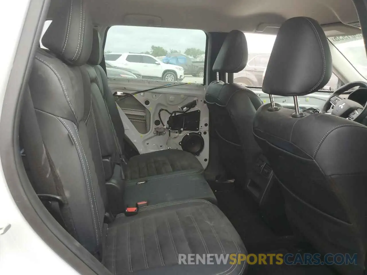 11 fotografías del automóvil dañado JA4J3UA89PZ024126 MITSUBISHI OUTLANDER 2023