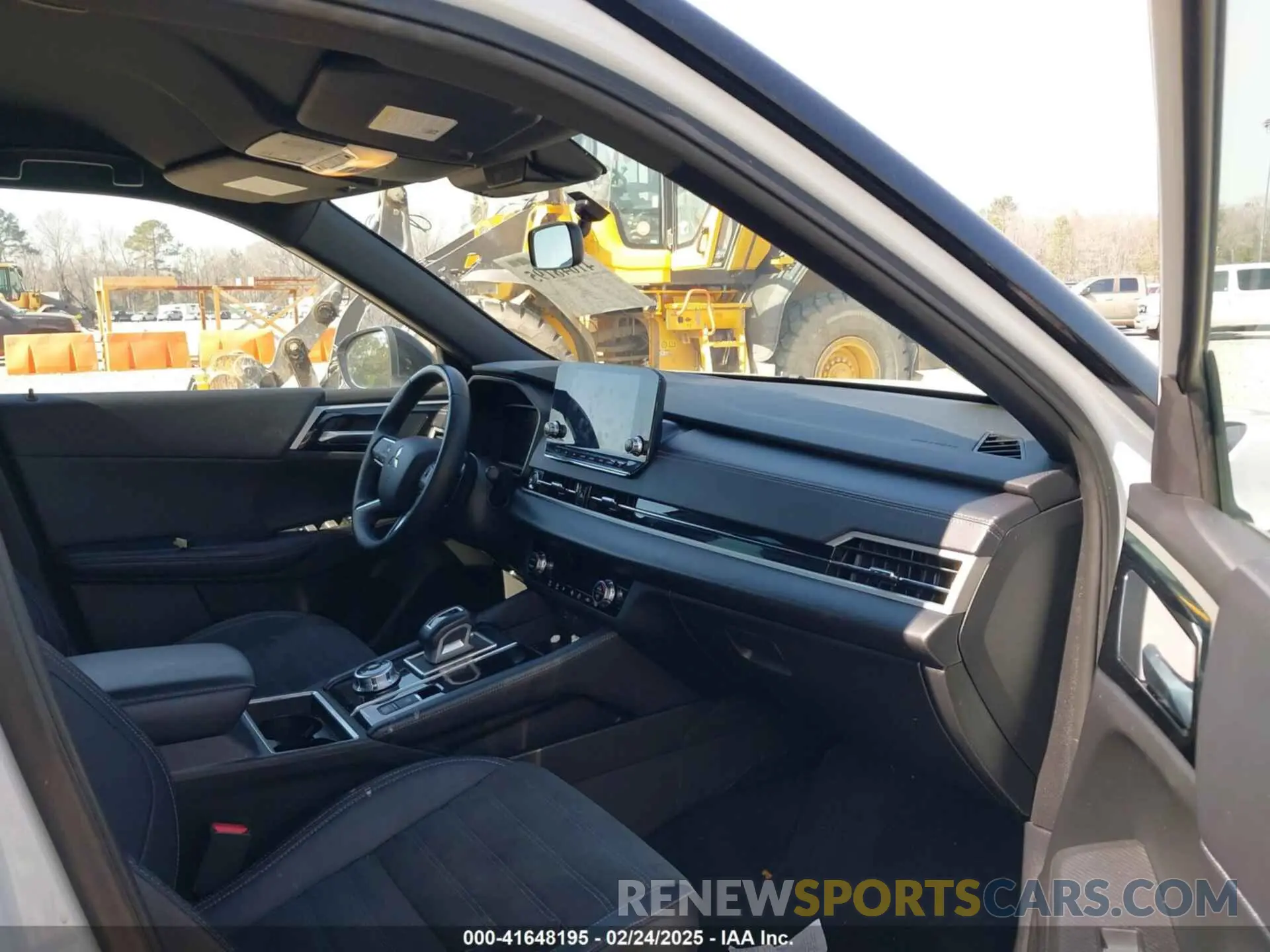 5 fotografías del automóvil dañado JA4J4UA83PZ035040 MITSUBISHI OUTLANDER 2023