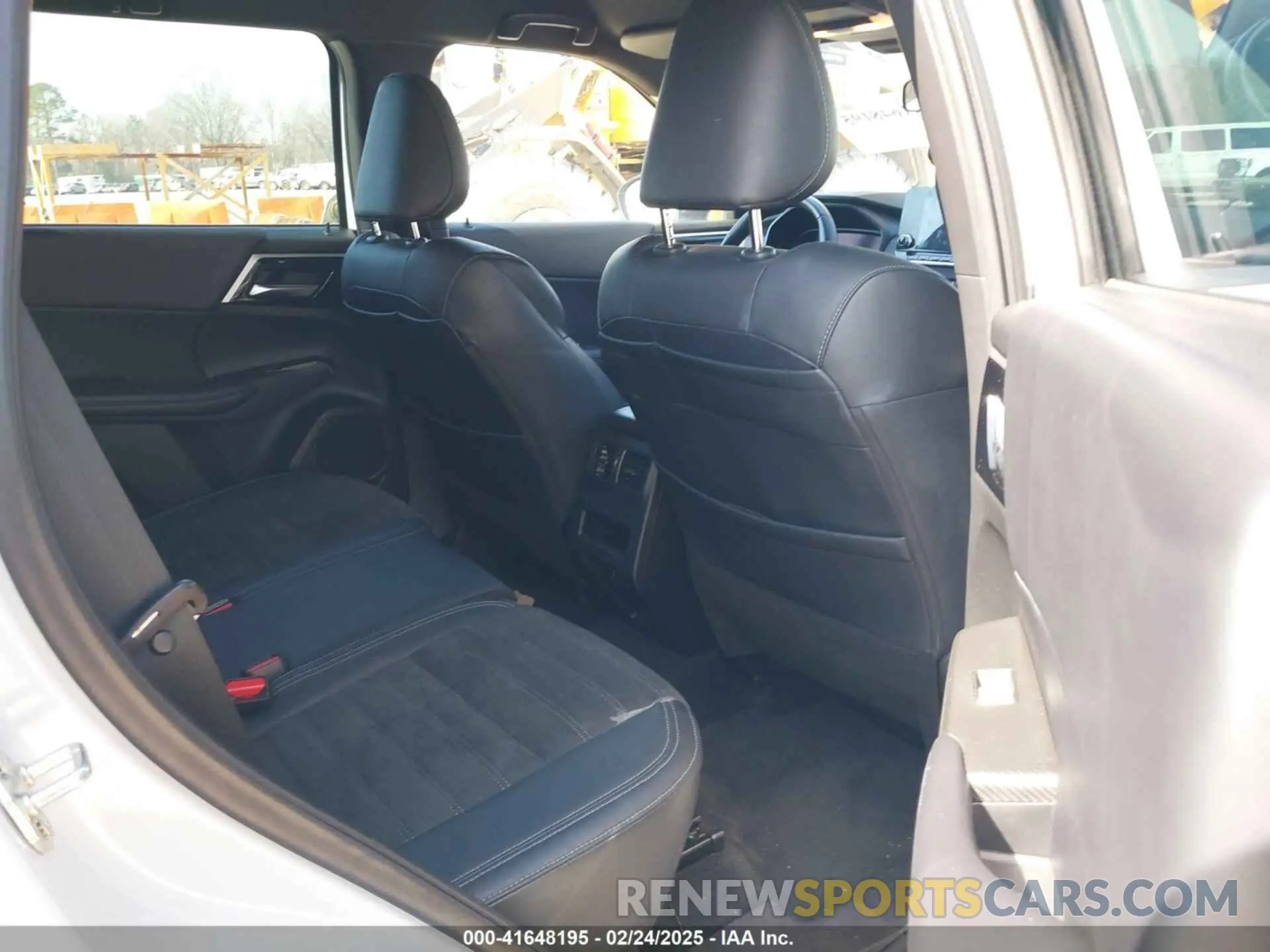 8 fotografías del automóvil dañado JA4J4UA83PZ035040 MITSUBISHI OUTLANDER 2023