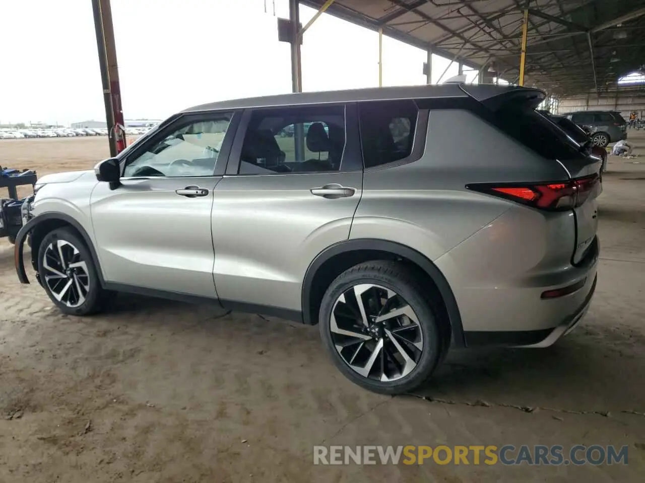 2 fotografías del automóvil dañado JA4J4UA83PZ051478 MITSUBISHI OUTLANDER 2023