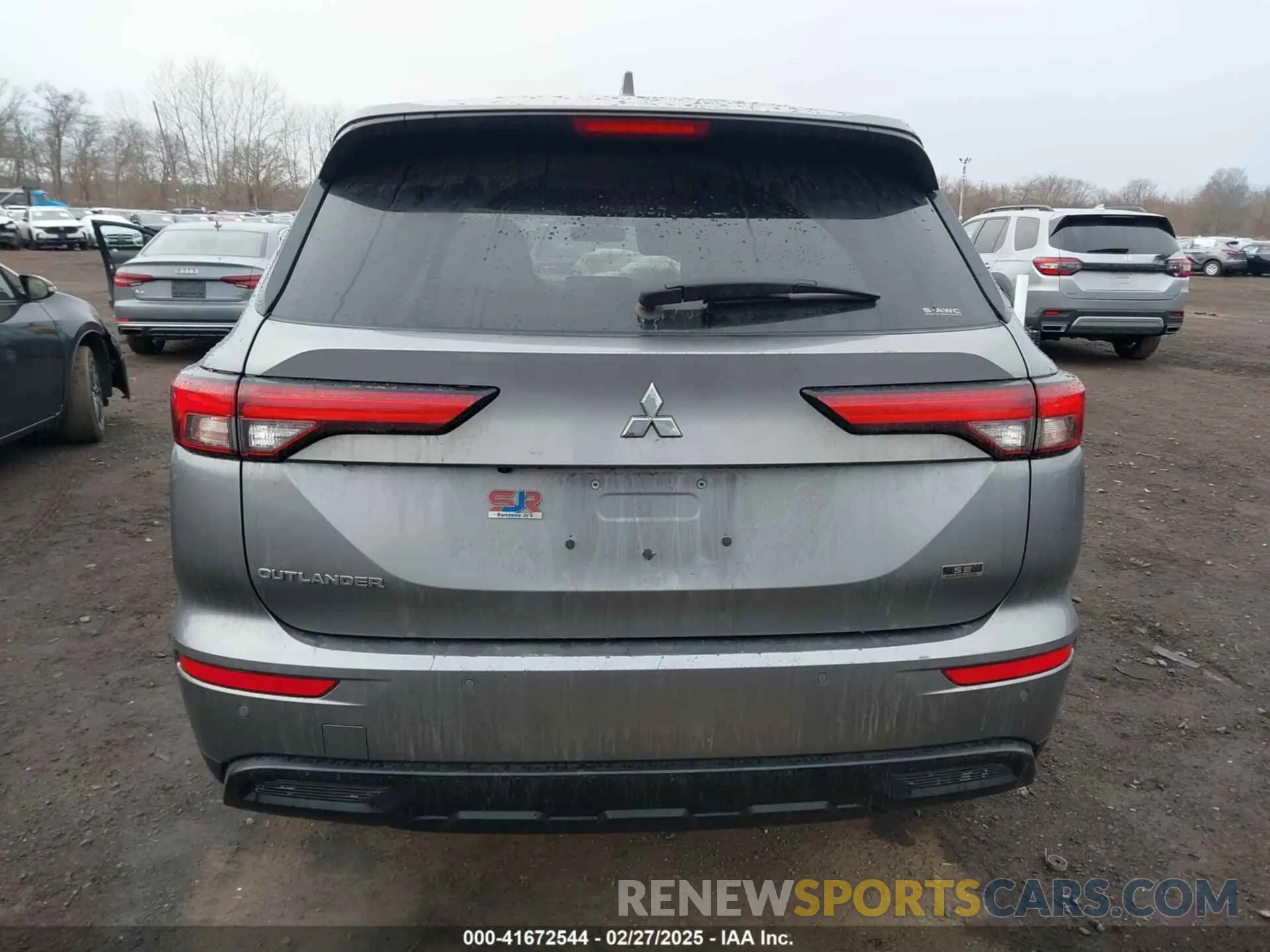 16 fotografías del automóvil dañado JA4J4UA84PZ048010 MITSUBISHI OUTLANDER 2023