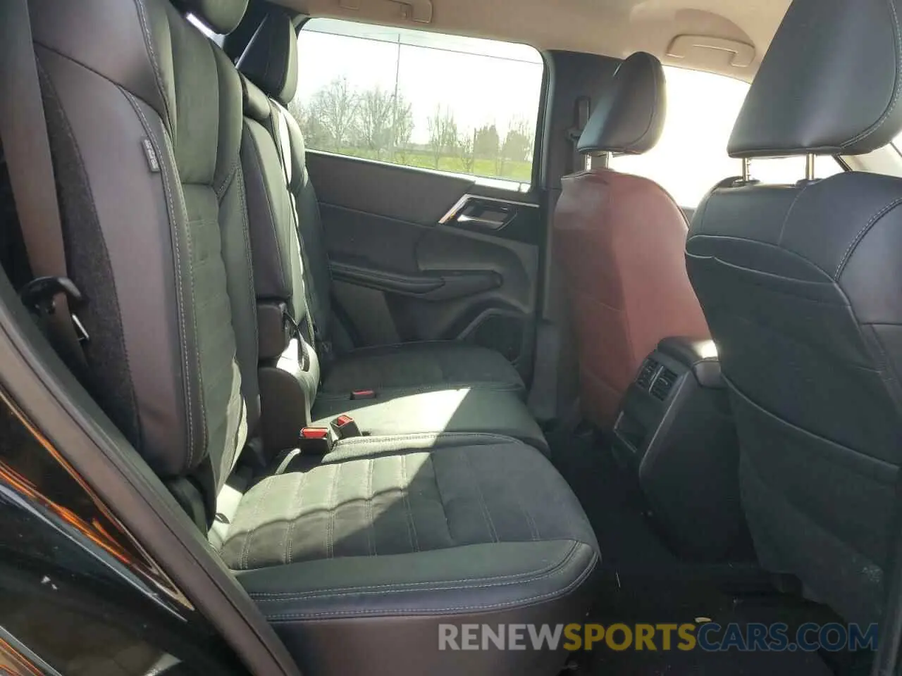 11 fotografías del automóvil dañado JA4J4UA85PZ027456 MITSUBISHI OUTLANDER 2023