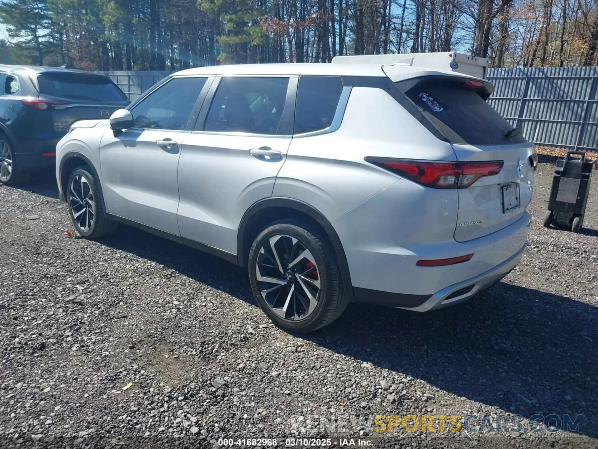 3 fotografías del automóvil dañado JA4J4UA85PZ032799 MITSUBISHI OUTLANDER 2023