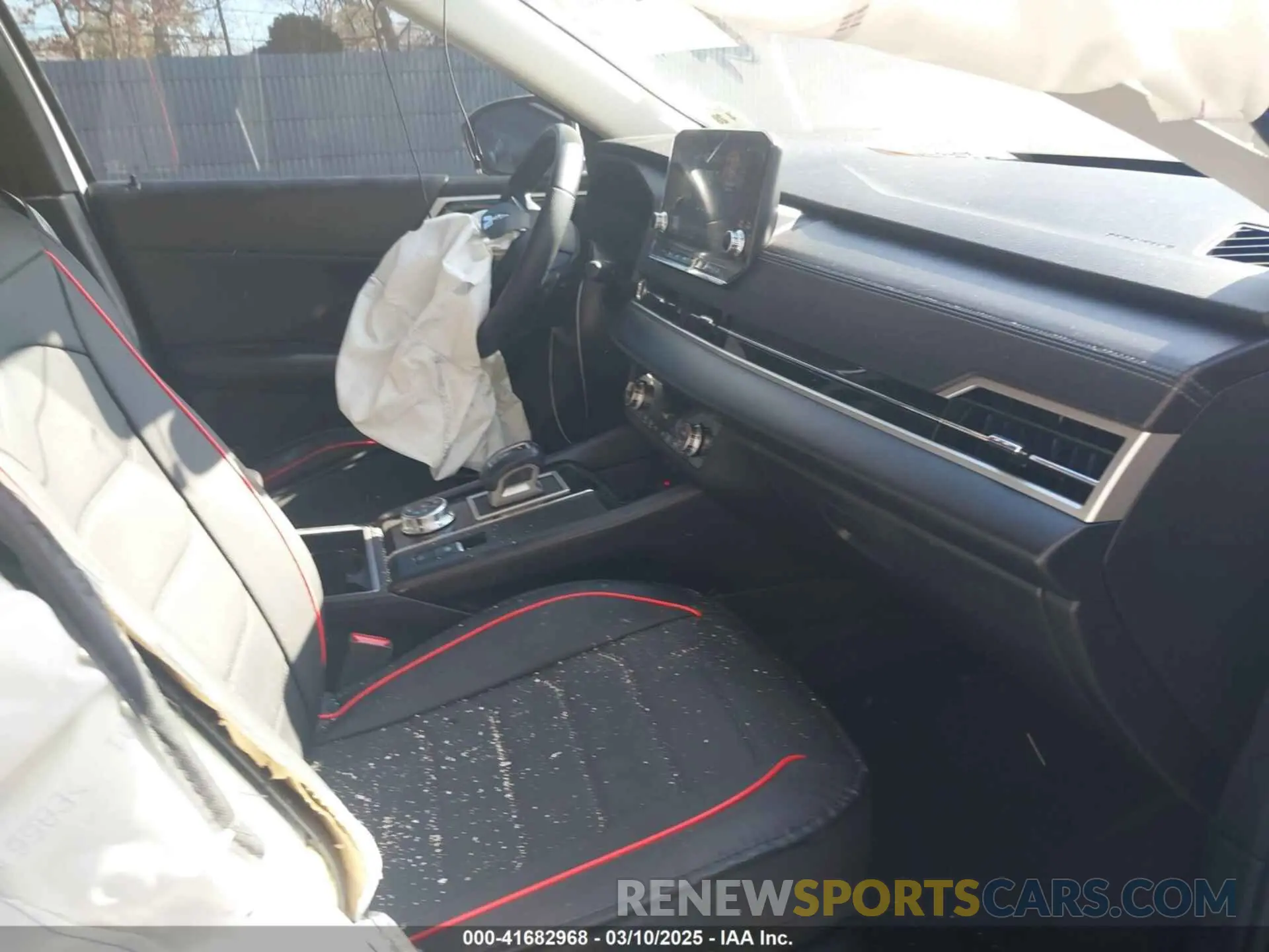 5 fotografías del automóvil dañado JA4J4UA85PZ032799 MITSUBISHI OUTLANDER 2023