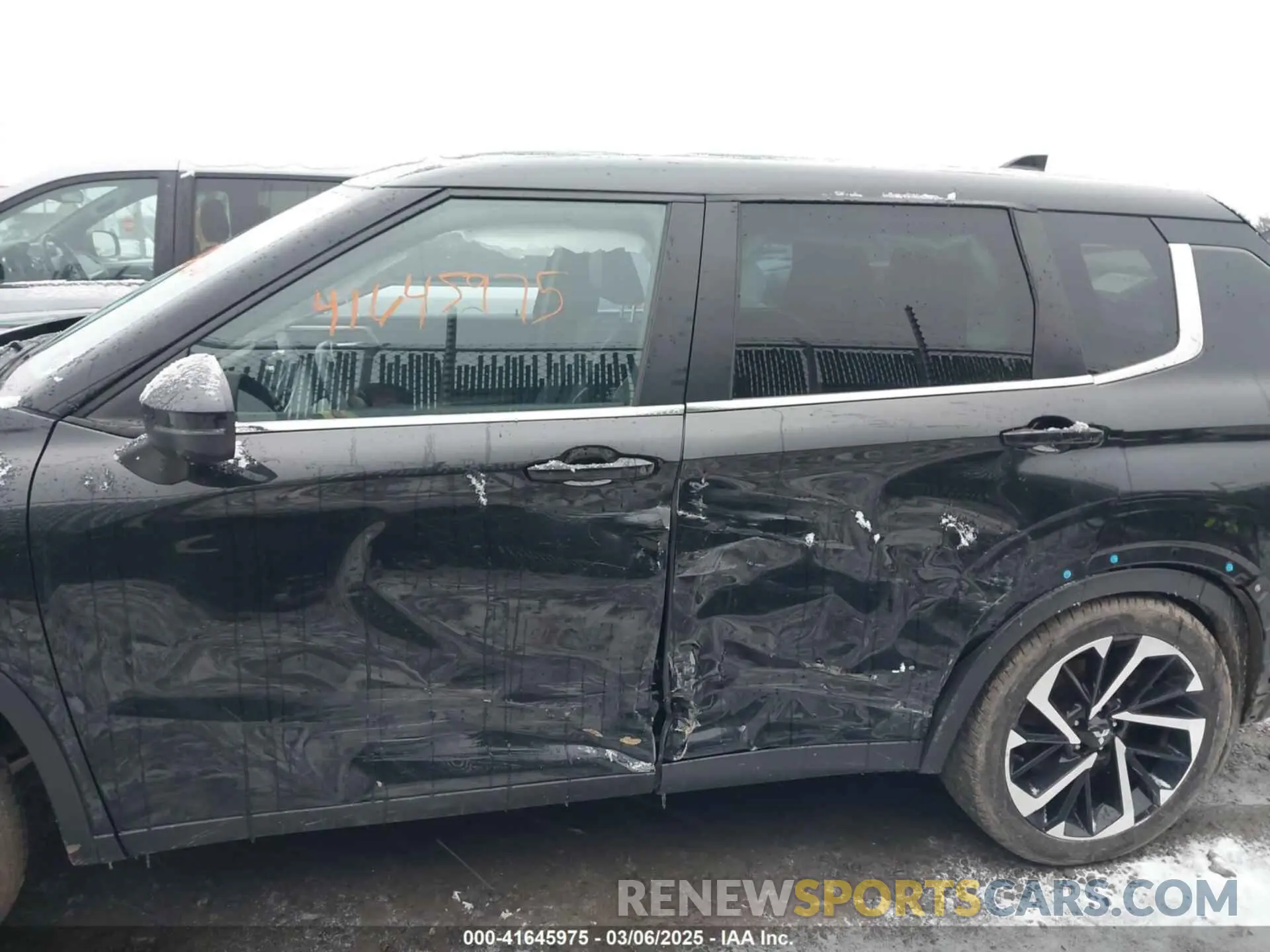 6 fotografías del automóvil dañado JA4J4UA88PZ009551 MITSUBISHI OUTLANDER 2023