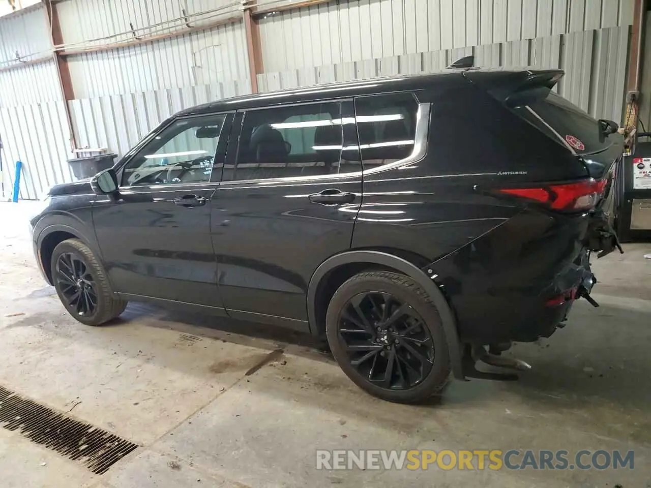 2 fotografías del automóvil dañado JA4J4VA80PZ038953 MITSUBISHI OUTLANDER 2023