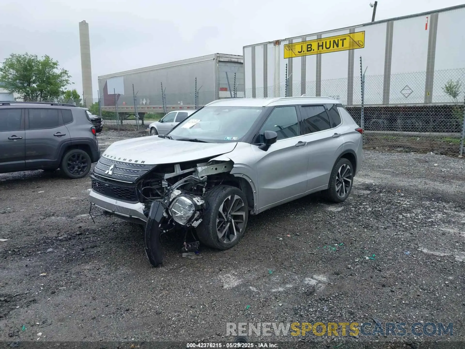 2 fotografías del automóvil dañado JA4J4VA8XPZ025997 MITSUBISHI OUTLANDER 2023