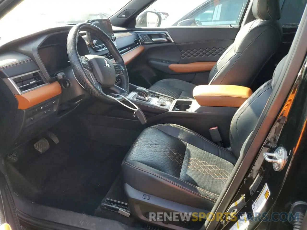 7 fotografías del automóvil dañado JA4T5VA98PZ028315 MITSUBISHI OUTLANDER 2023