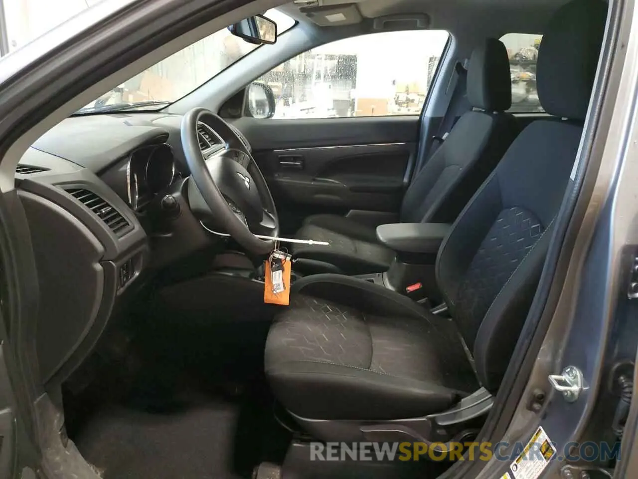 7 fotografías del automóvil dañado JA4ARUAU1RU009499 MITSUBISHI OUTLANDER 2024