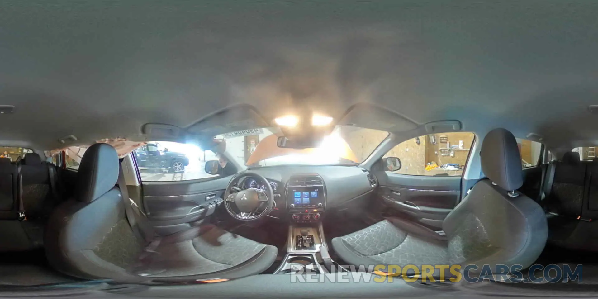 13 fotografías del automóvil dañado JA4ARUAU1RU019093 MITSUBISHI OUTLANDER 2024
