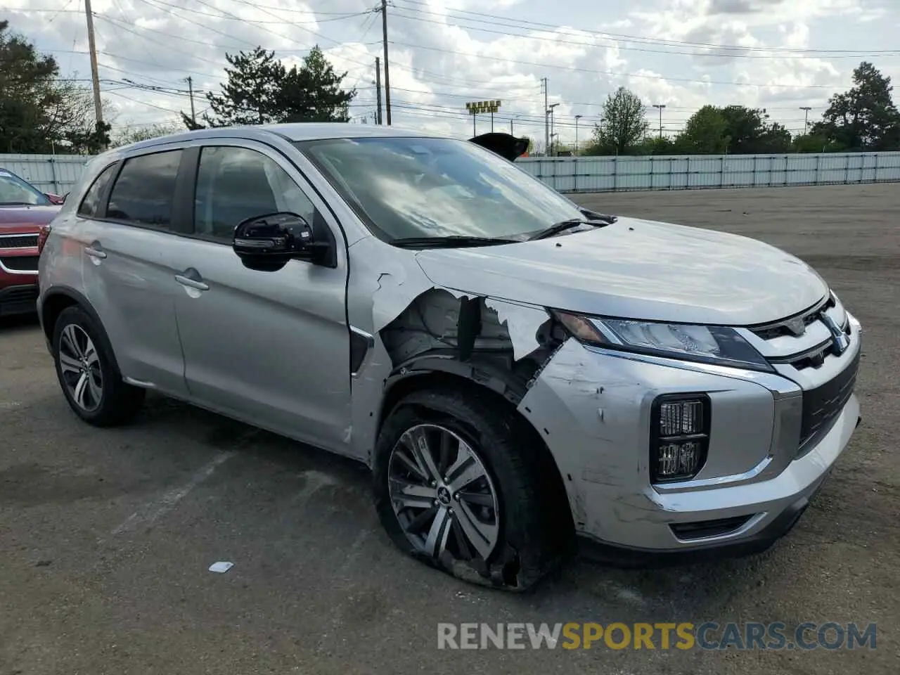 4 fotografías del automóvil dañado JA4ARUAU2RU014484 MITSUBISHI OUTLANDER 2024