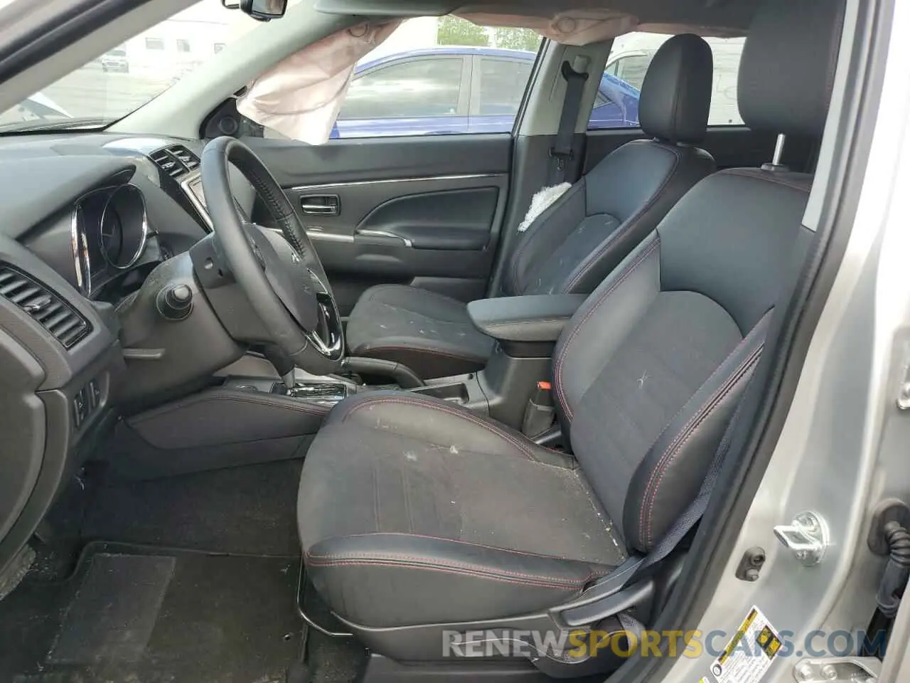 7 fotografías del automóvil dañado JA4ARUAU2RU014484 MITSUBISHI OUTLANDER 2024