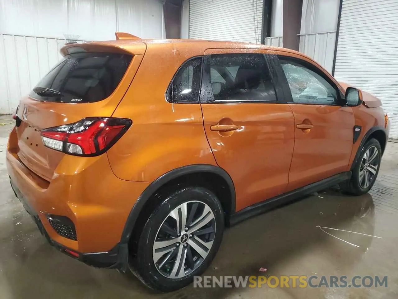 3 fotografías del automóvil dañado JA4ARUAU2RU014761 MITSUBISHI OUTLANDER 2024