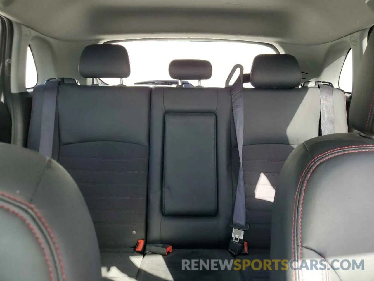 10 fotografías del automóvil dañado JA4ARUAU2RU016574 MITSUBISHI OUTLANDER 2024