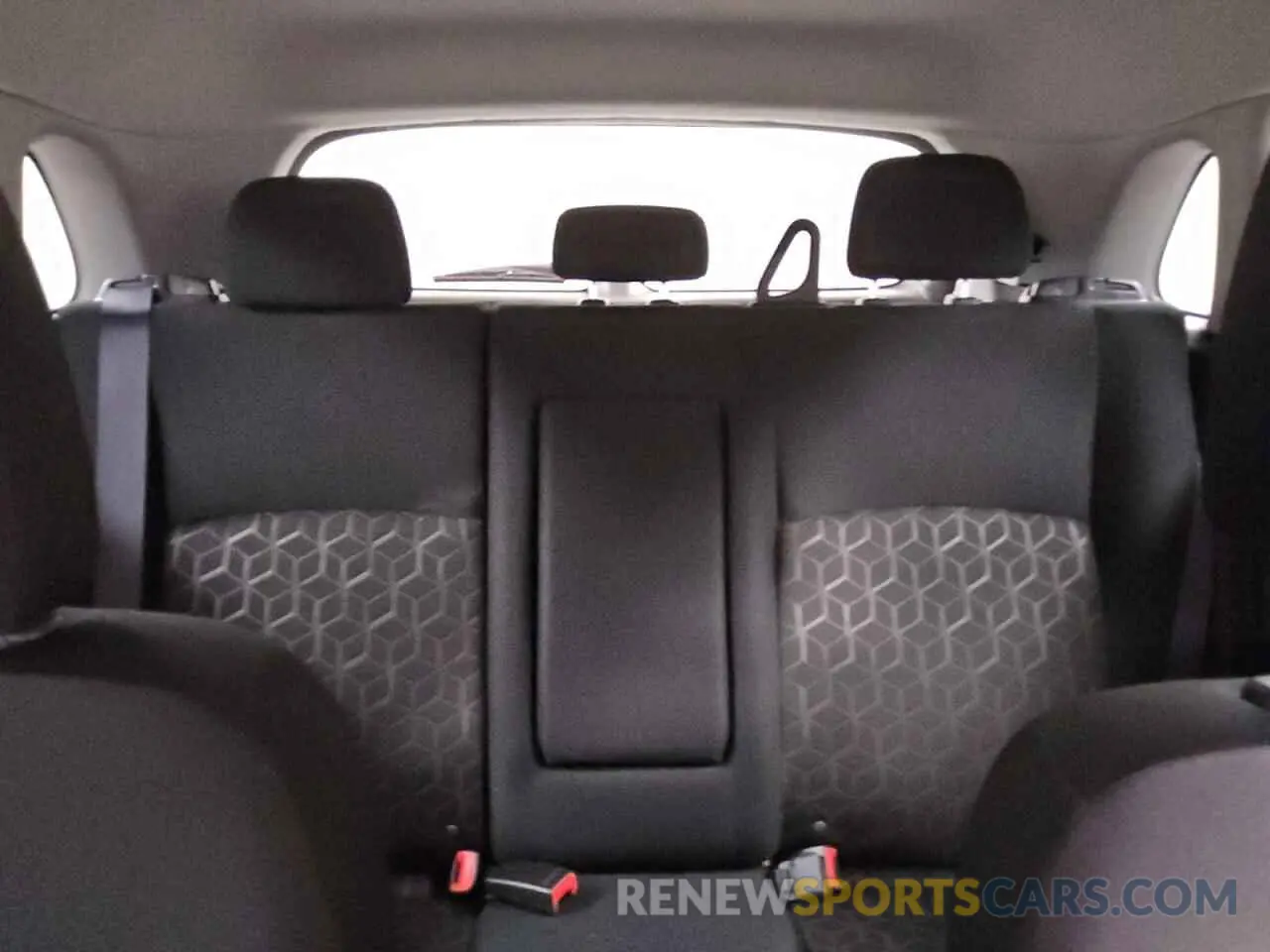 10 fotografías del automóvil dañado JA4ARUAU3RU000691 MITSUBISHI OUTLANDER 2024
