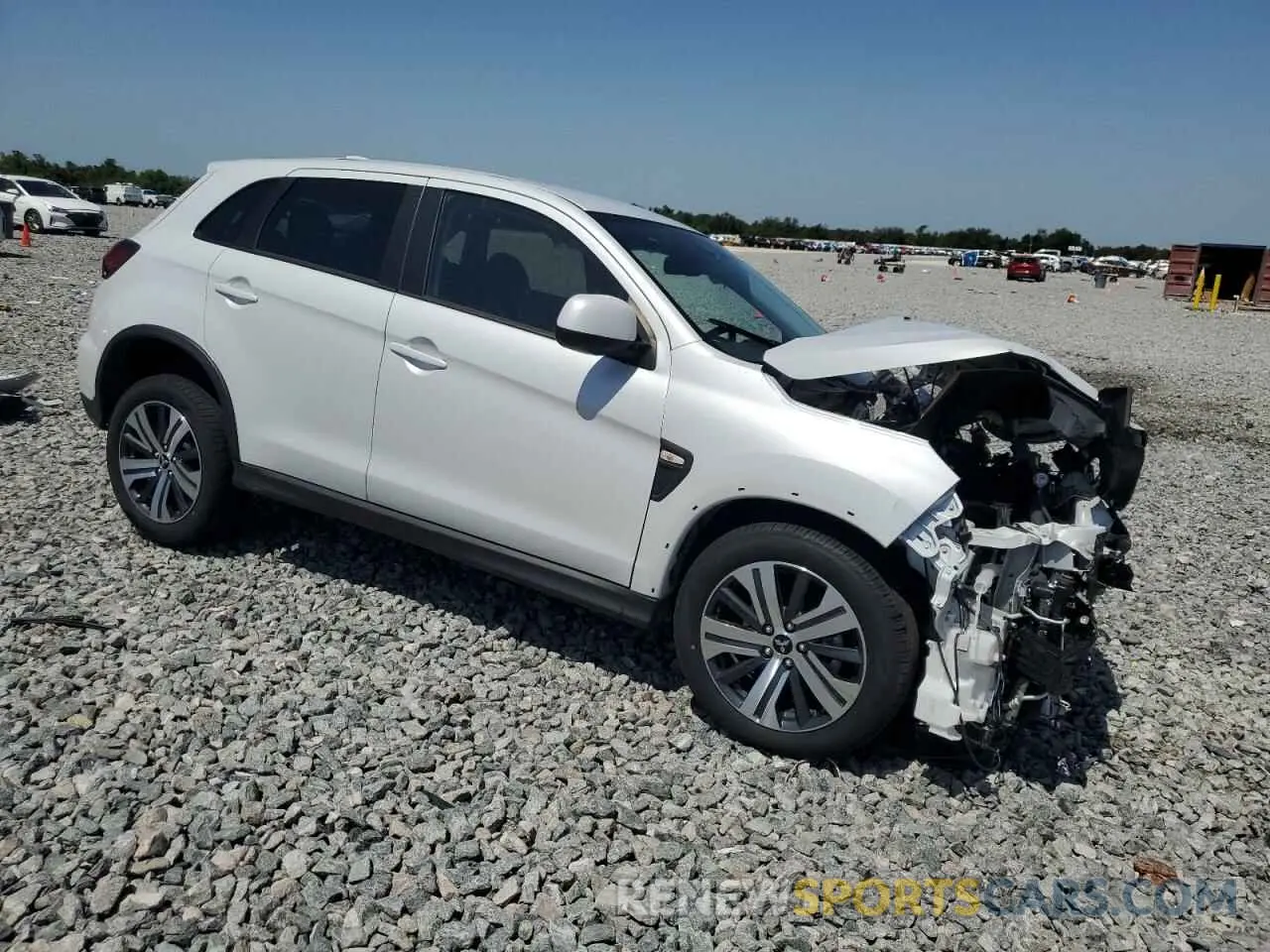 4 fotografías del automóvil dañado JA4ARUAU4RU020397 MITSUBISHI OUTLANDER 2024