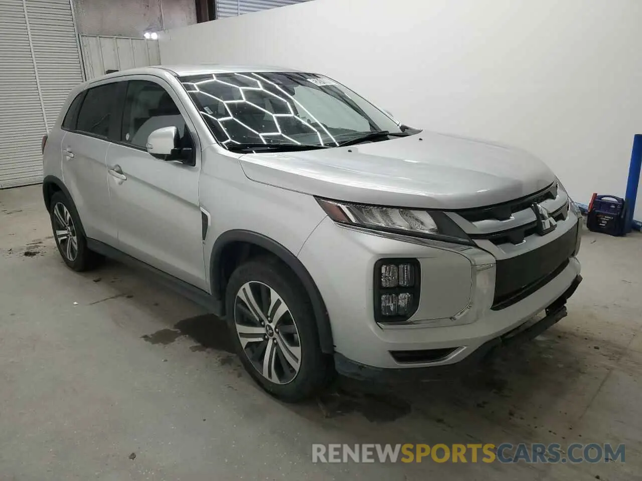 4 fotografías del automóvil dañado JA4ARUAU5RU006914 MITSUBISHI OUTLANDER 2024