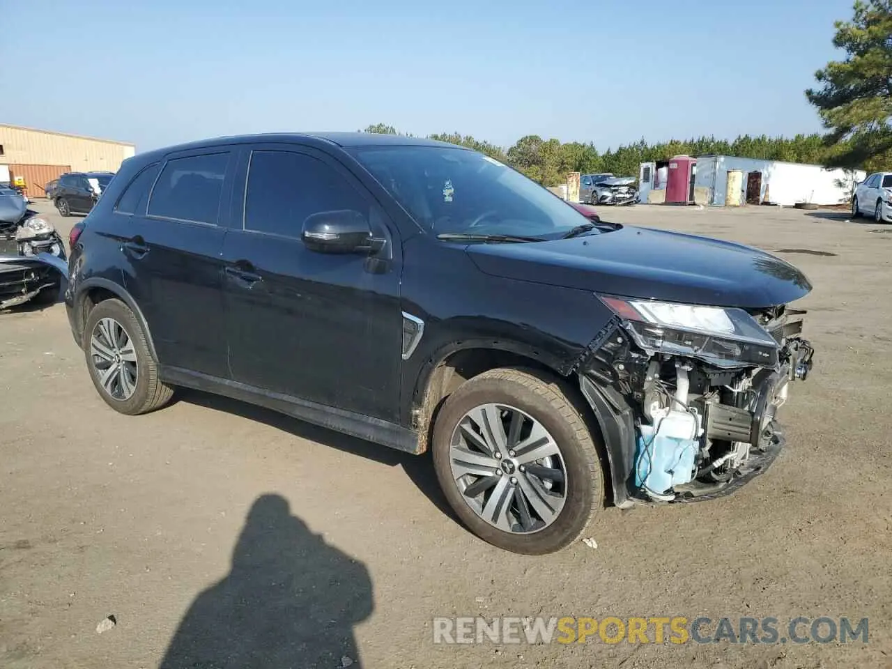 4 fotografías del automóvil dañado JA4ARUAU6RU010535 MITSUBISHI OUTLANDER 2024