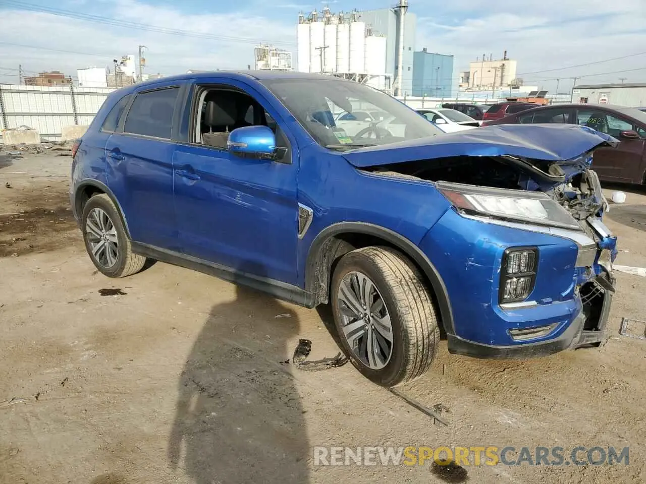 4 fotografías del automóvil dañado JA4ARUAU6RU011197 MITSUBISHI OUTLANDER 2024