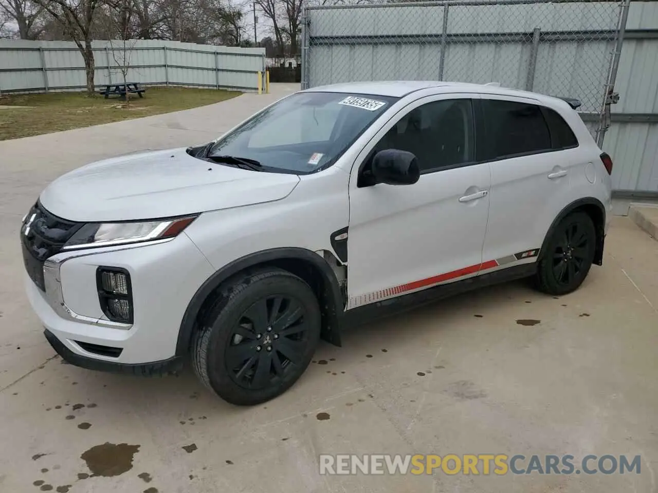 1 fotografías del automóvil dañado JA4ARUAU6RU020515 MITSUBISHI OUTLANDER 2024