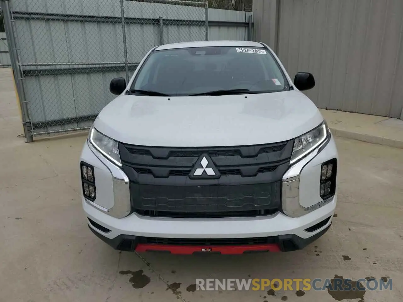 5 fotografías del automóvil dañado JA4ARUAU6RU020515 MITSUBISHI OUTLANDER 2024