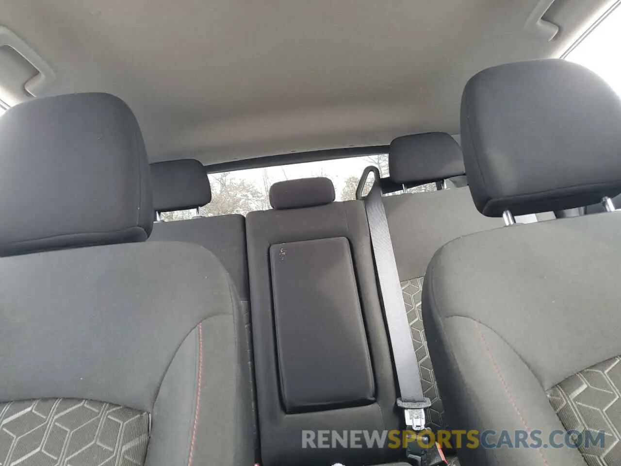 10 fotografías del automóvil dañado JA4ARUAU7RU001844 MITSUBISHI OUTLANDER 2024