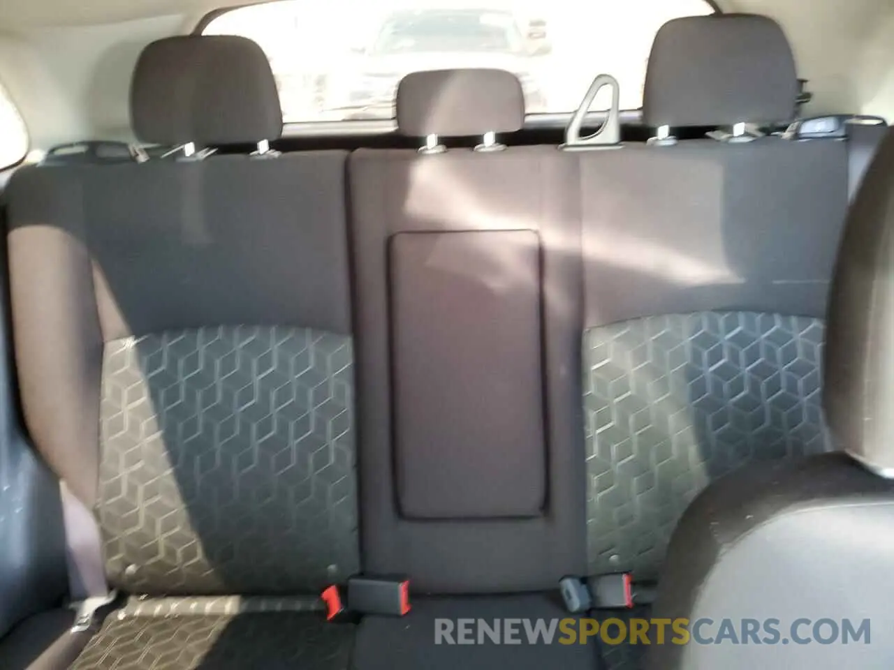 10 fotografías del automóvil dañado JA4ARUAU7RU003304 MITSUBISHI OUTLANDER 2024