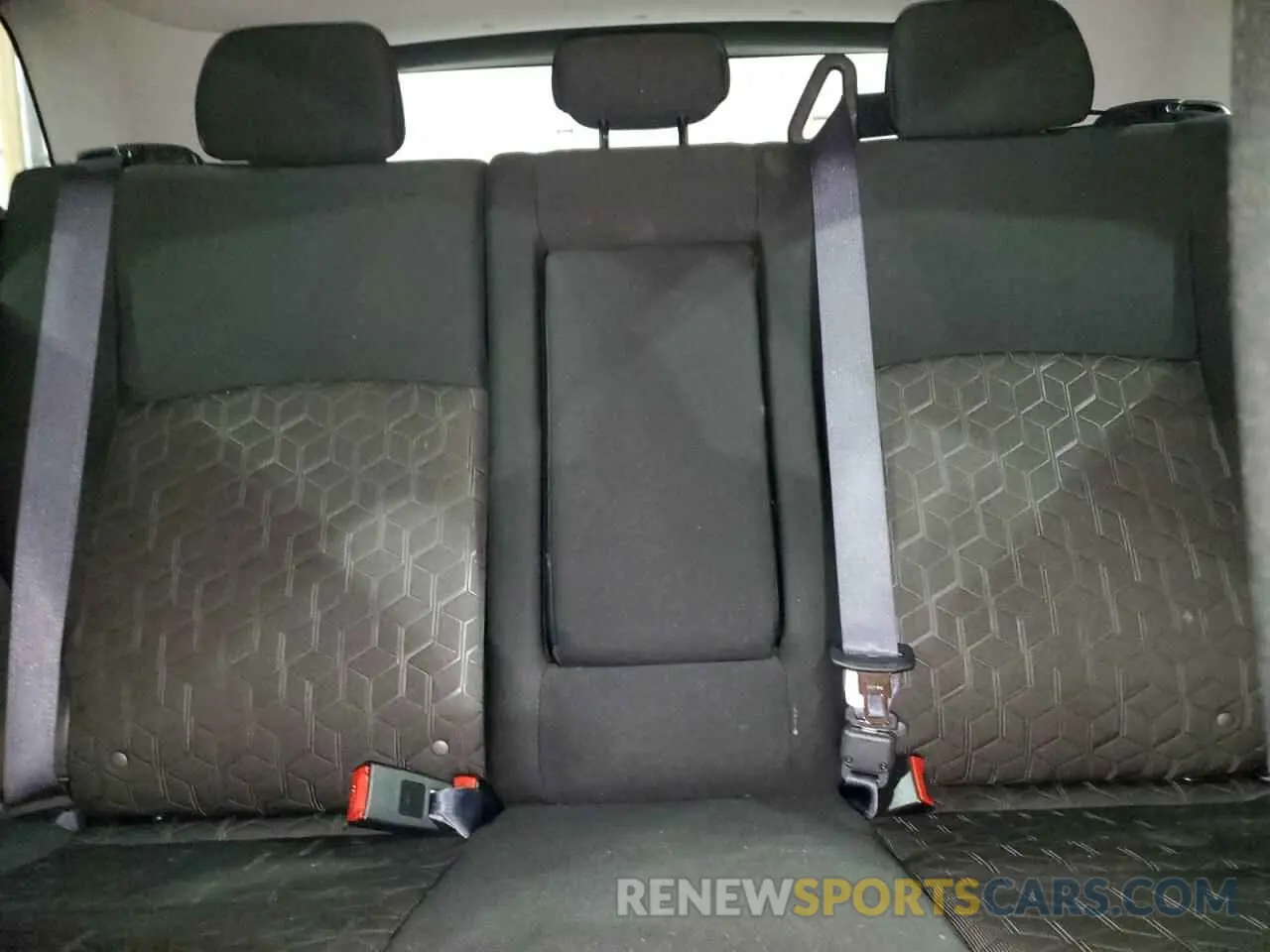 10 fotografías del automóvil dañado JA4ARUAU7RU009197 MITSUBISHI OUTLANDER 2024