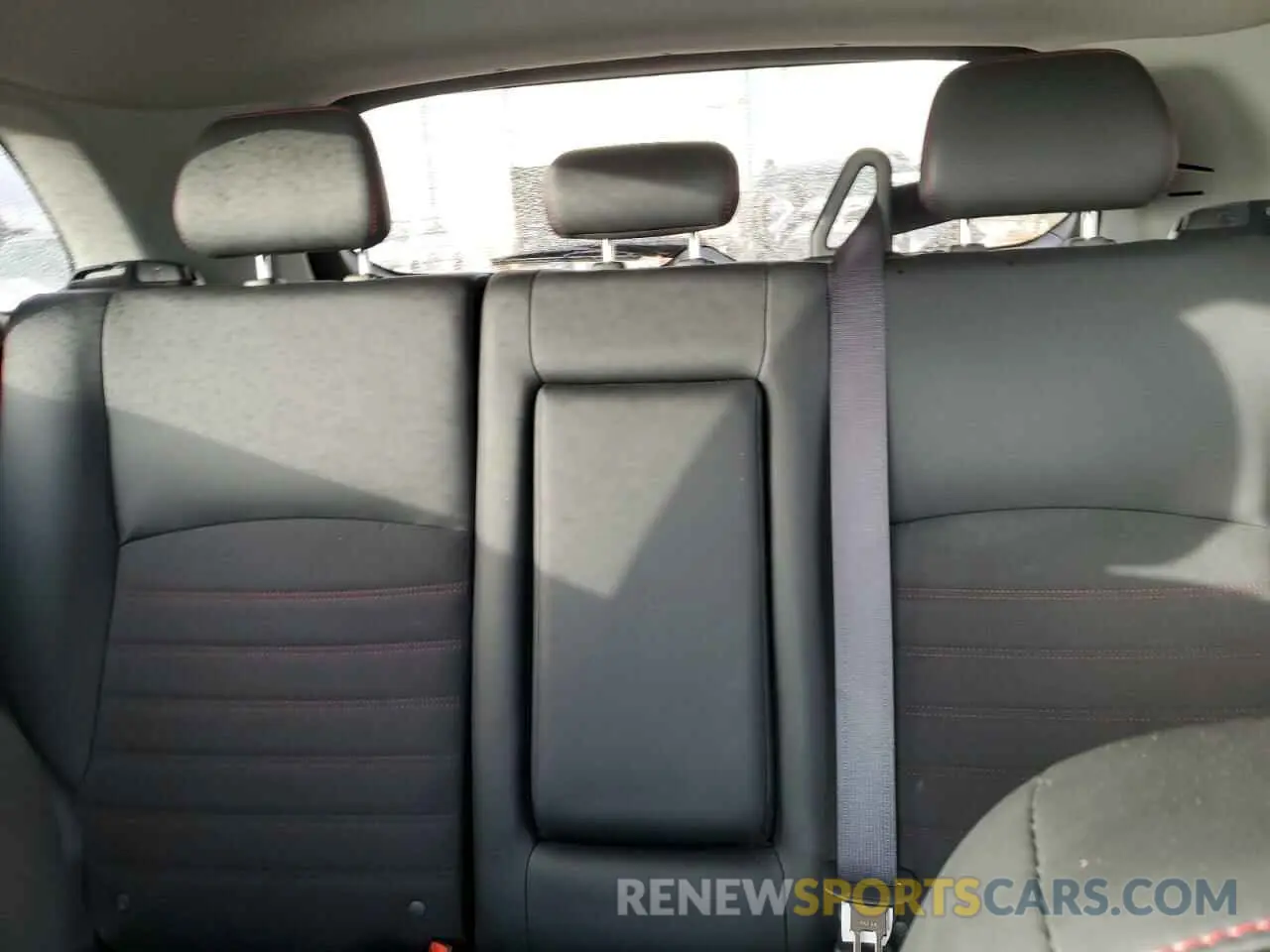 10 fotografías del automóvil dañado JA4ARUAU7RU017395 MITSUBISHI OUTLANDER 2024