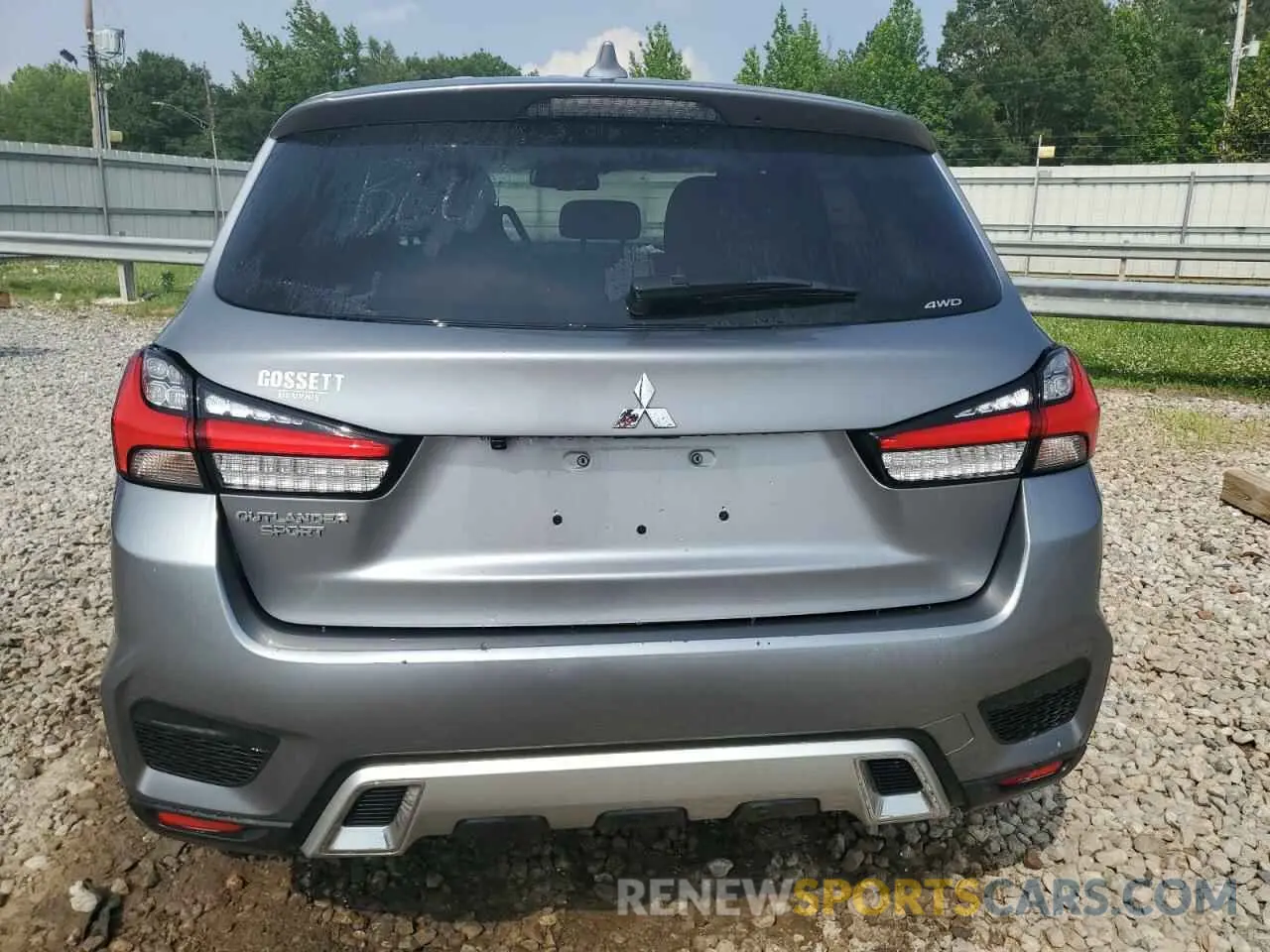 6 fotografías del automóvil dañado JA4ARUAU8RU001397 MITSUBISHI OUTLANDER 2024