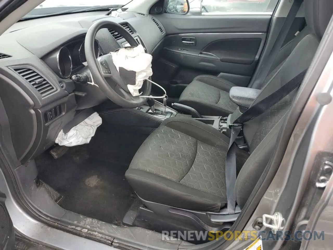 7 fotografías del automóvil dañado JA4ARUAU8RU001397 MITSUBISHI OUTLANDER 2024