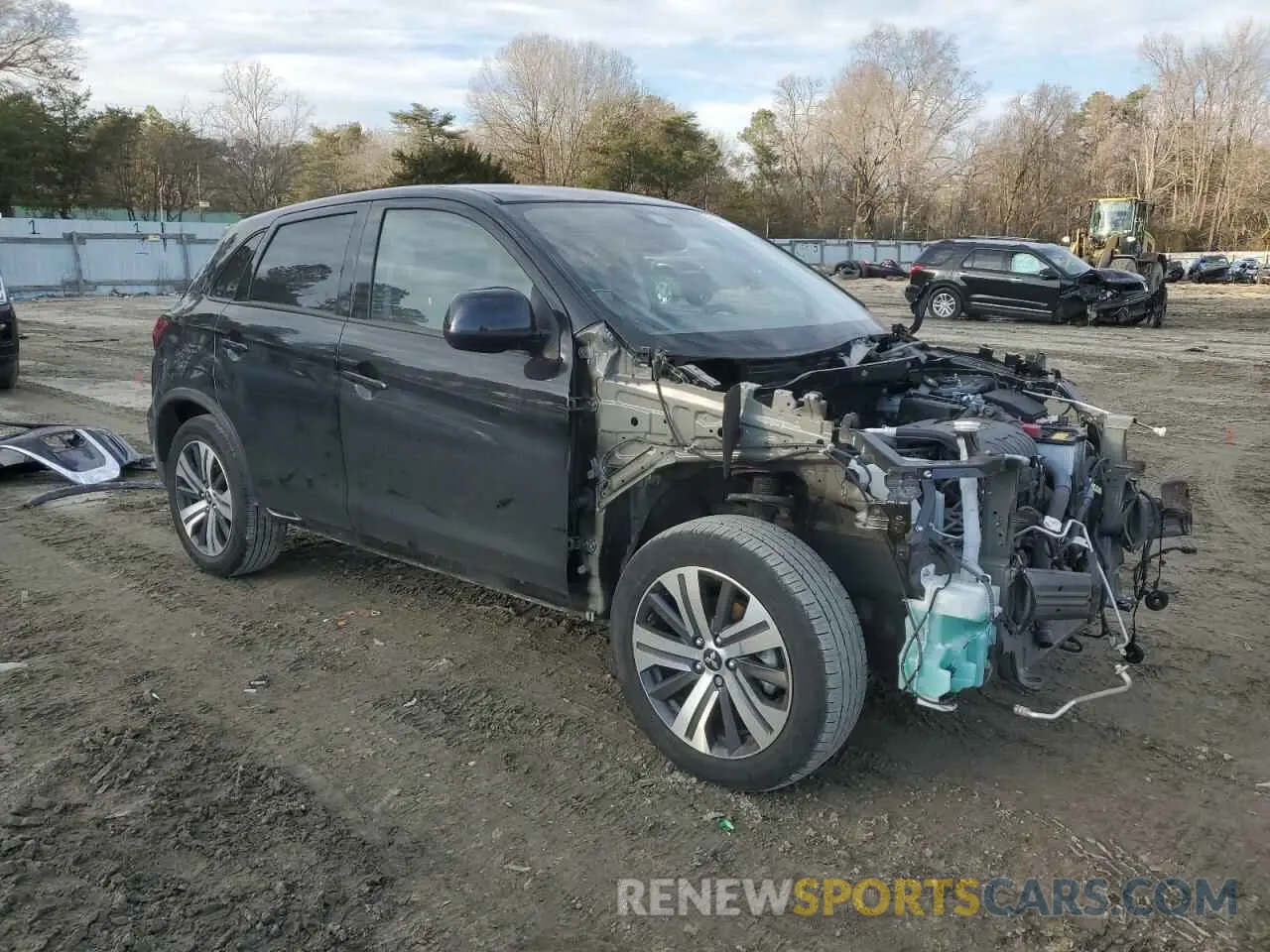 4 fotografías del automóvil dañado JA4ARUAU8RU001609 MITSUBISHI OUTLANDER 2024