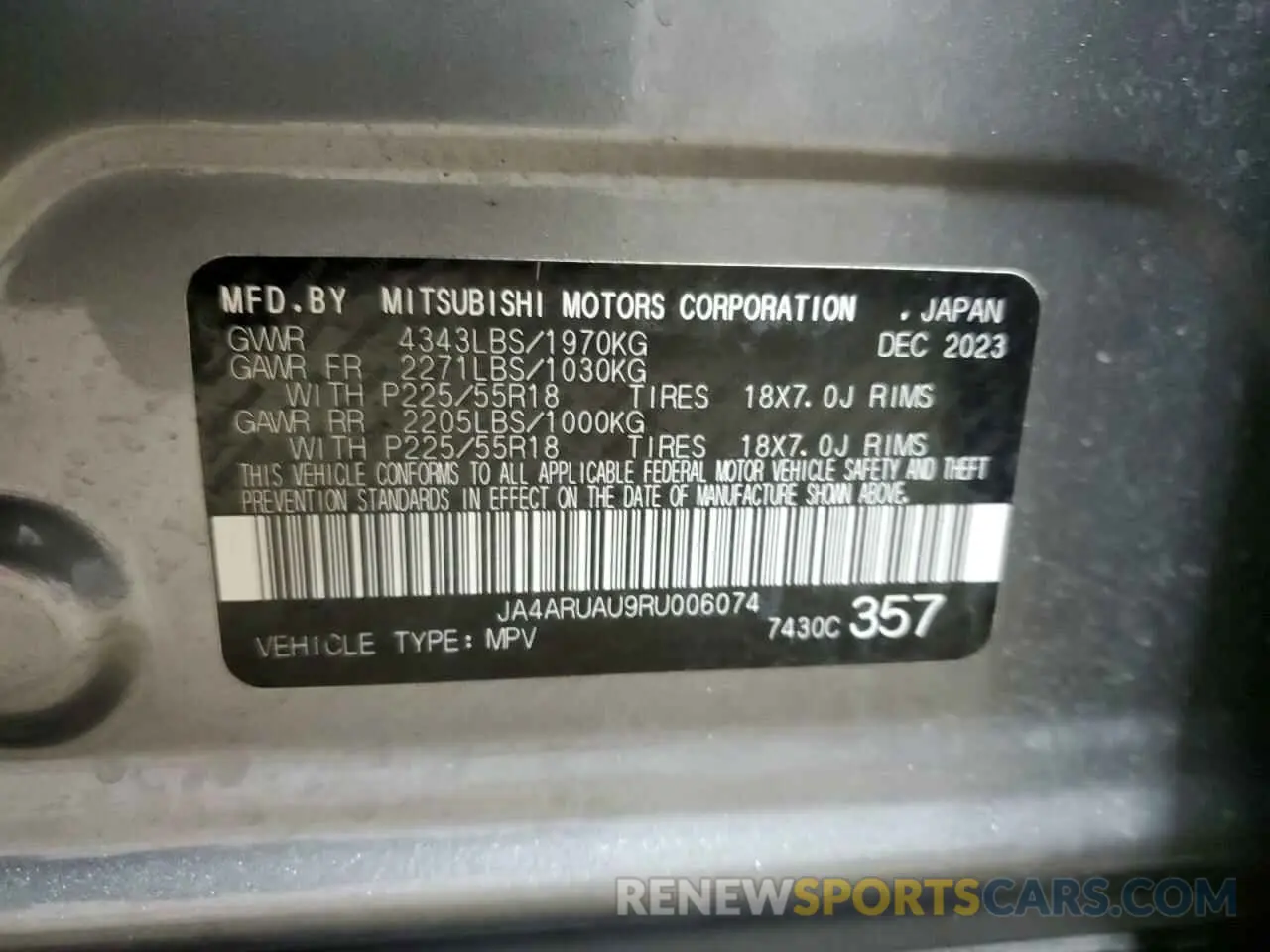 14 fotografías del automóvil dañado JA4ARUAU9RU006074 MITSUBISHI OUTLANDER 2024