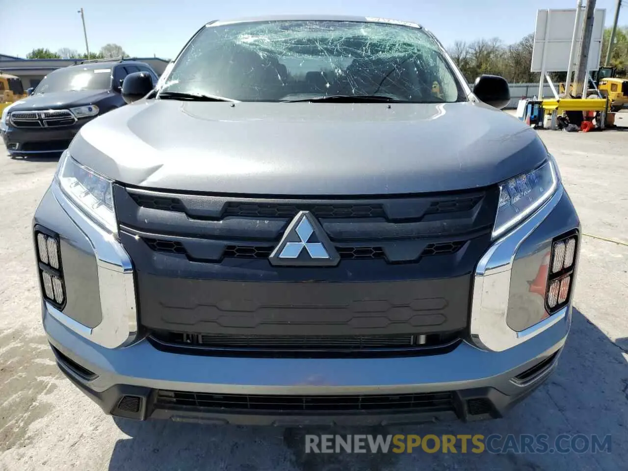 5 fotografías del automóvil dañado JA4ARUAU9RU026034 MITSUBISHI OUTLANDER 2024