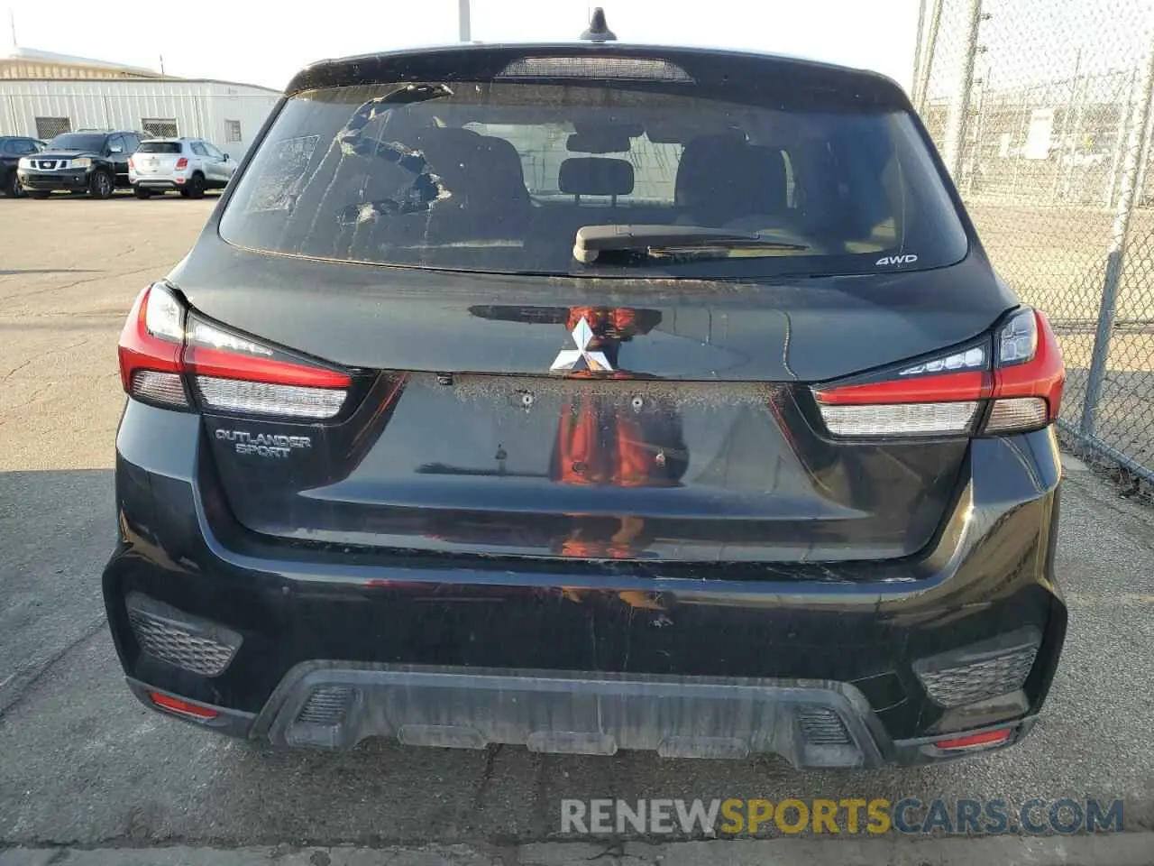 6 fotografías del automóvil dañado JA4ARUAUXRU006701 MITSUBISHI OUTLANDER 2024